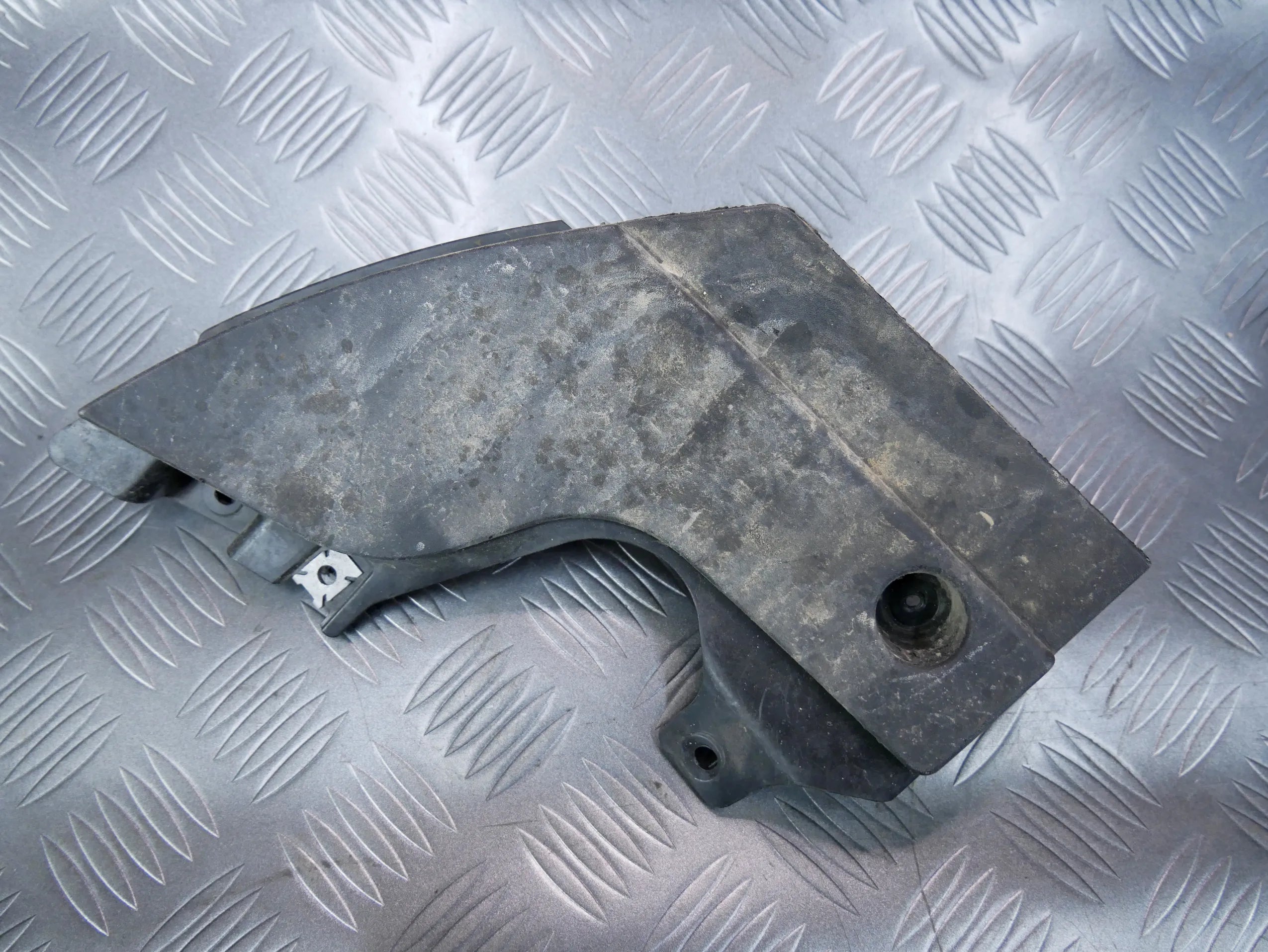 Chlapacz tył tylny prawy 3G0854856 VW PASSAT B8