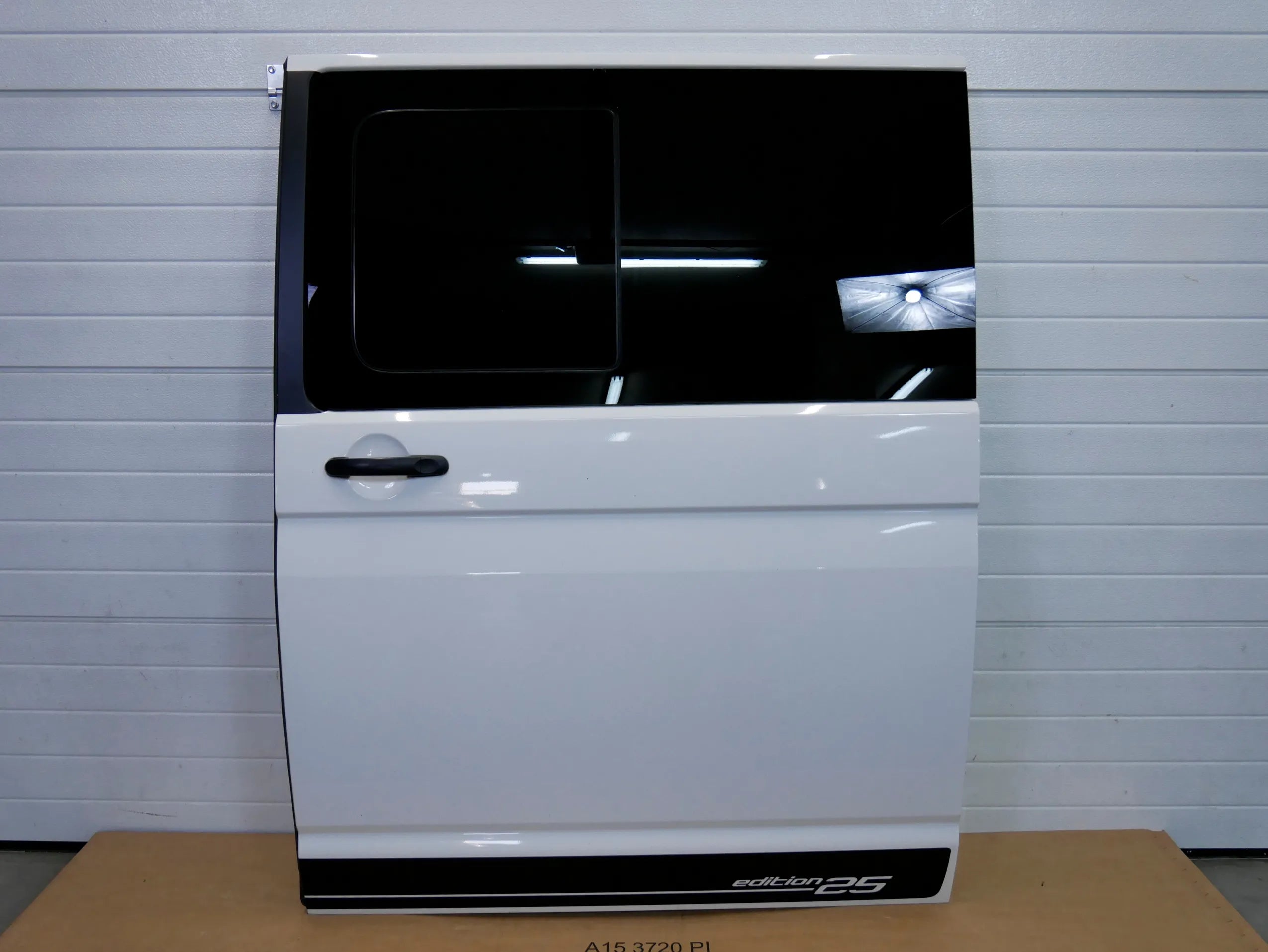 Drzwi boczne przesuwne lewe LB9A VW T5 LIFT MULTIVAN