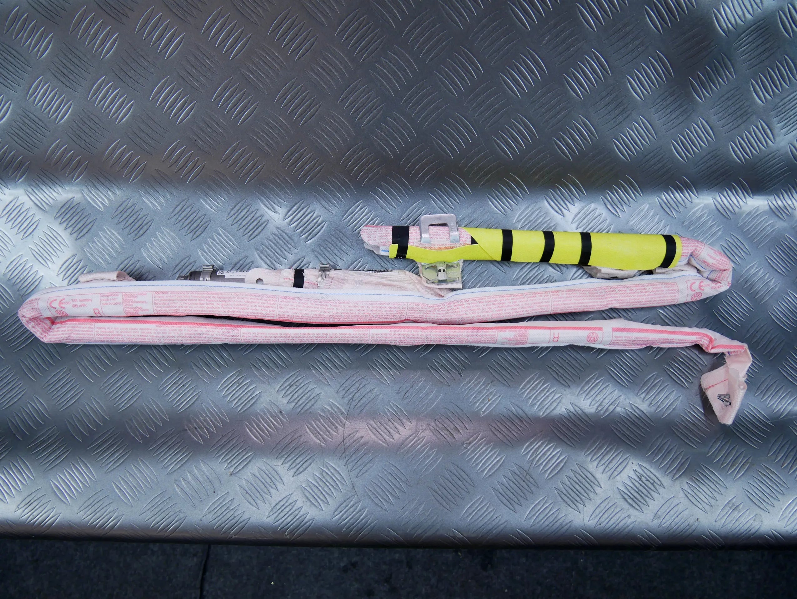 NOWA poduszka AIRBAG kurtyna prawa 2GA880742G VW T-ROC