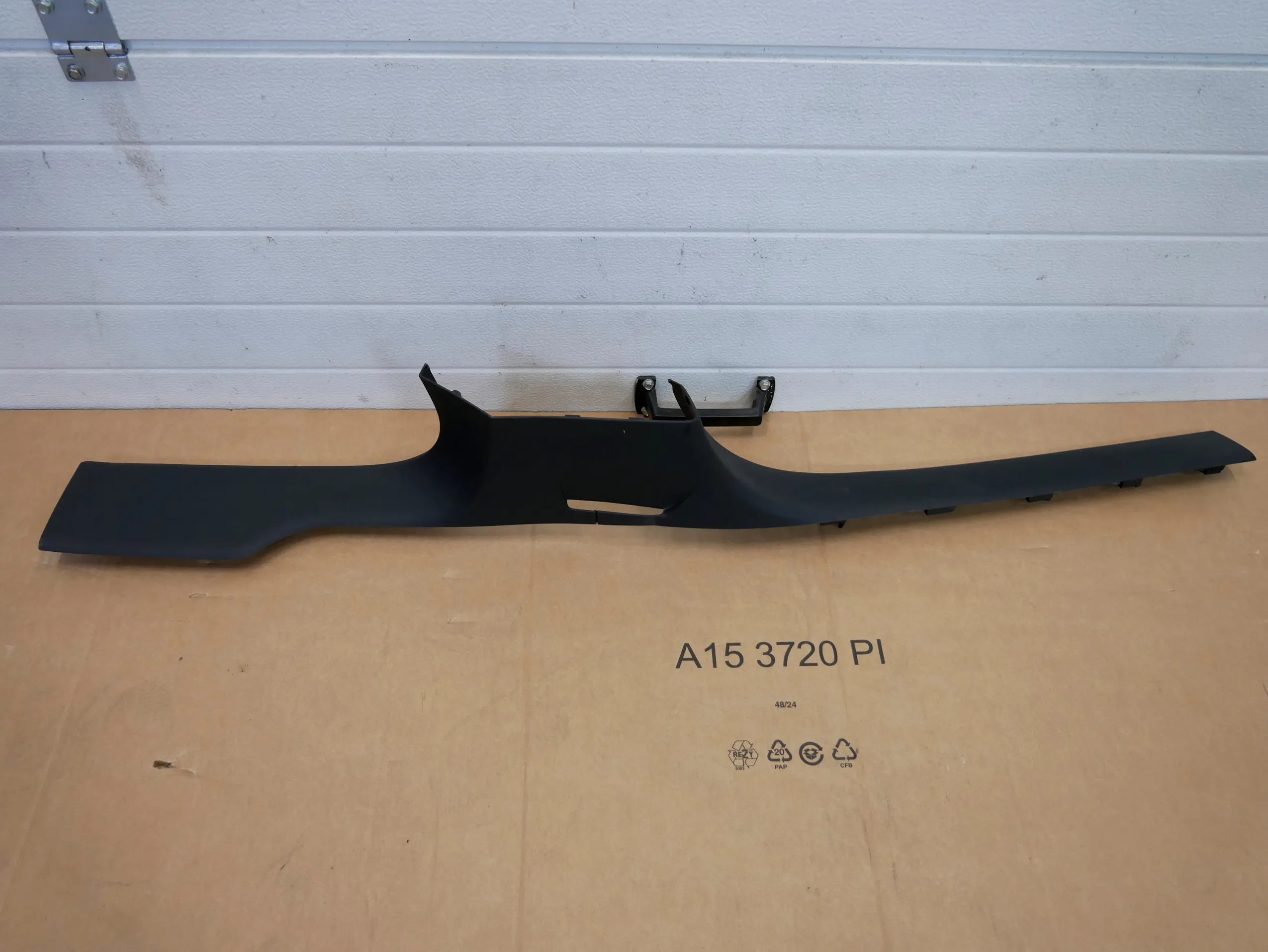 Osłona listwa progowa lewa 4M0853369A AUDI Q7 4M