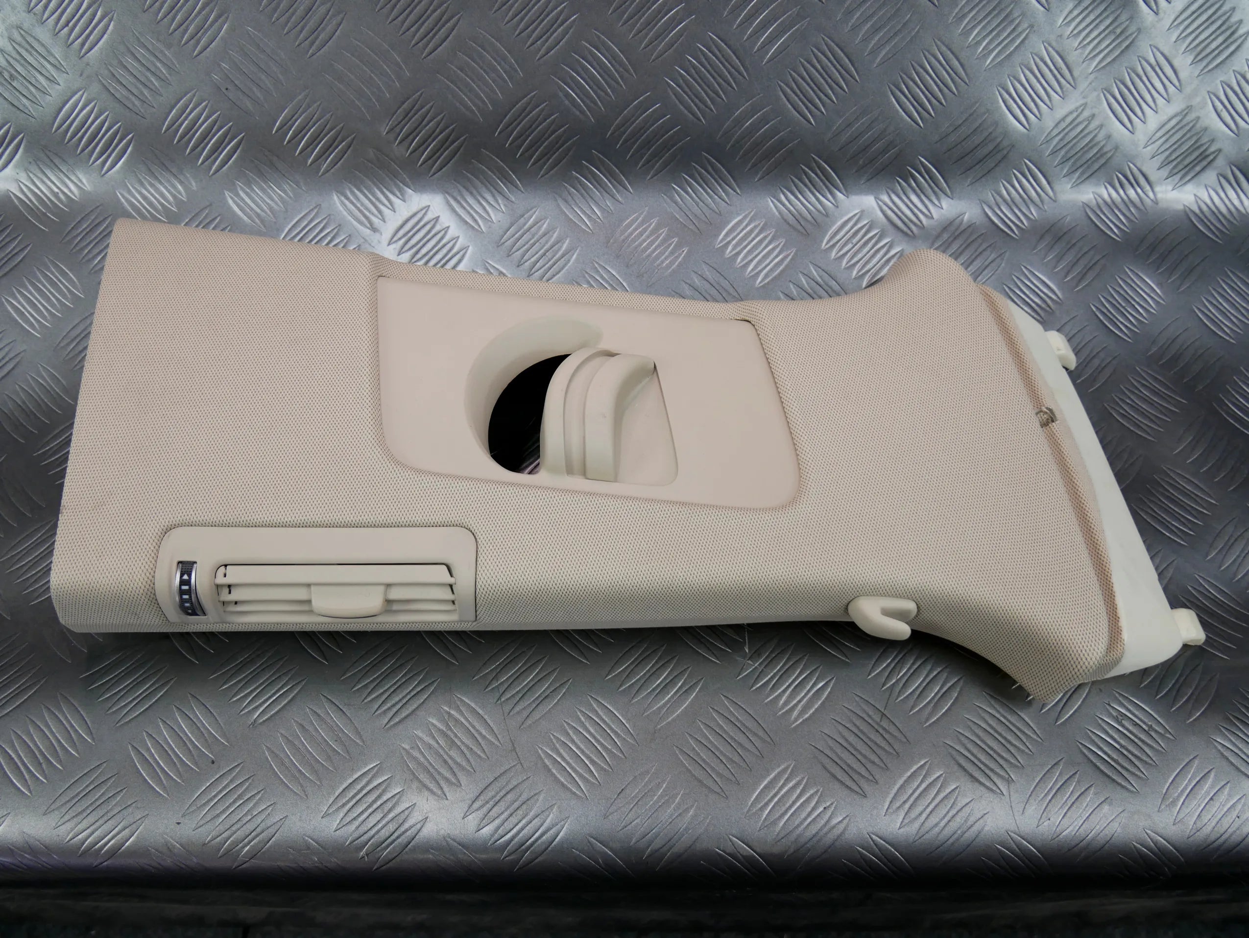 Osłona słupka środkowego górna prawa beżowa 4M0867244B AUDI Q7 4M