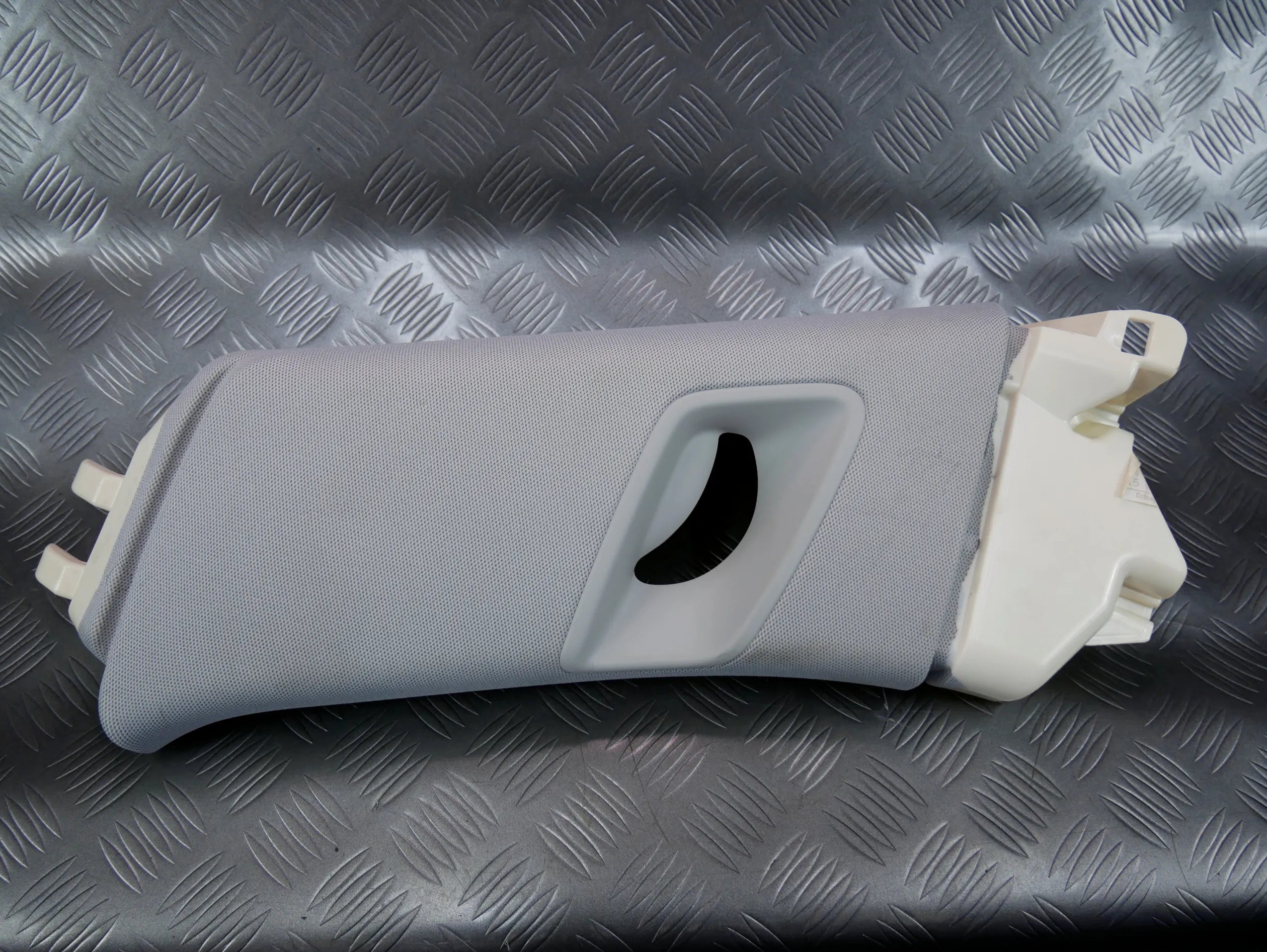 Osłona słupka C tył prawa 4M0867288 AUDI Q7 4M