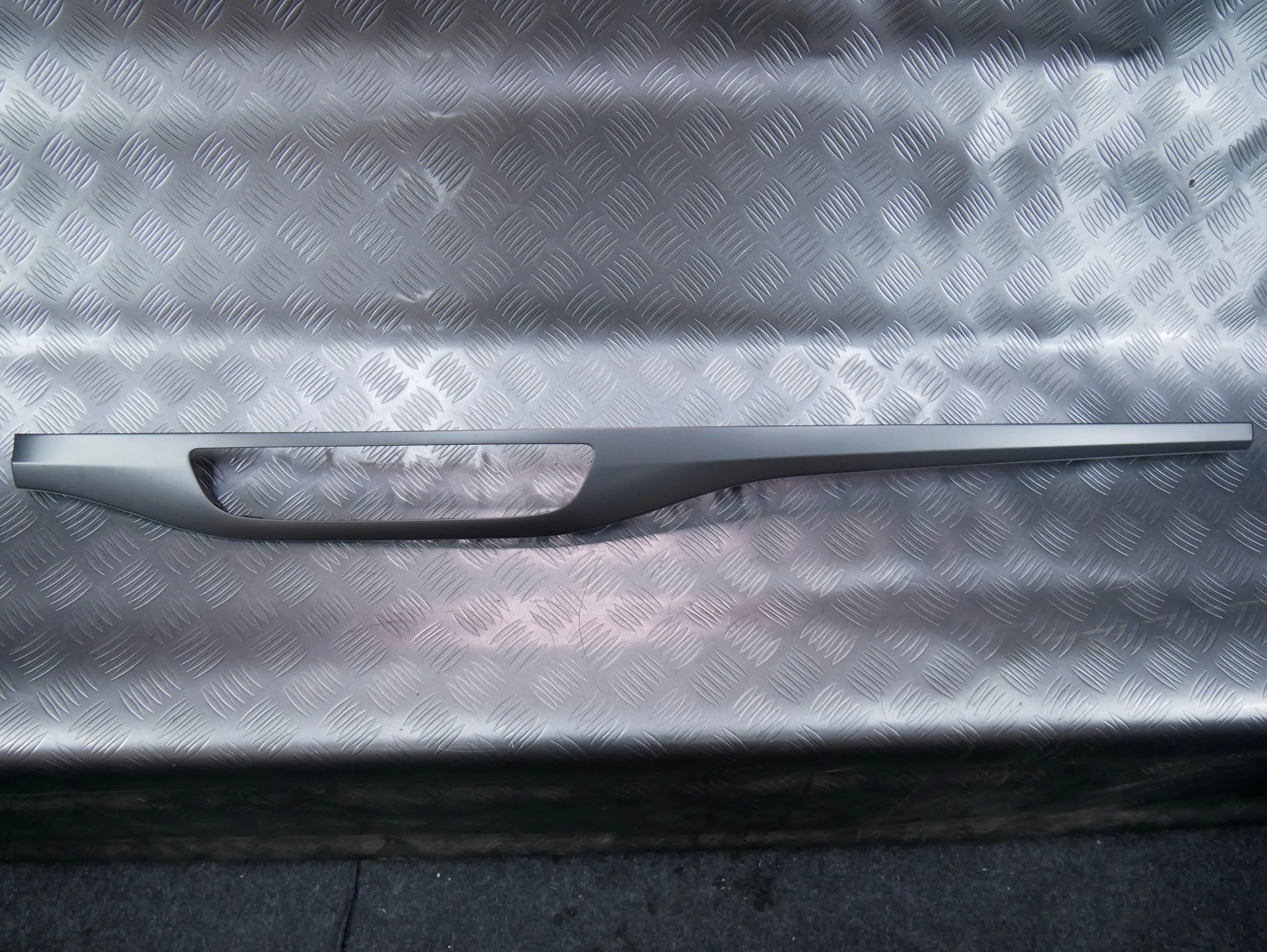 Listwa dekor deski konsoli 4M1853190 VG7 AUDI Q7 4M