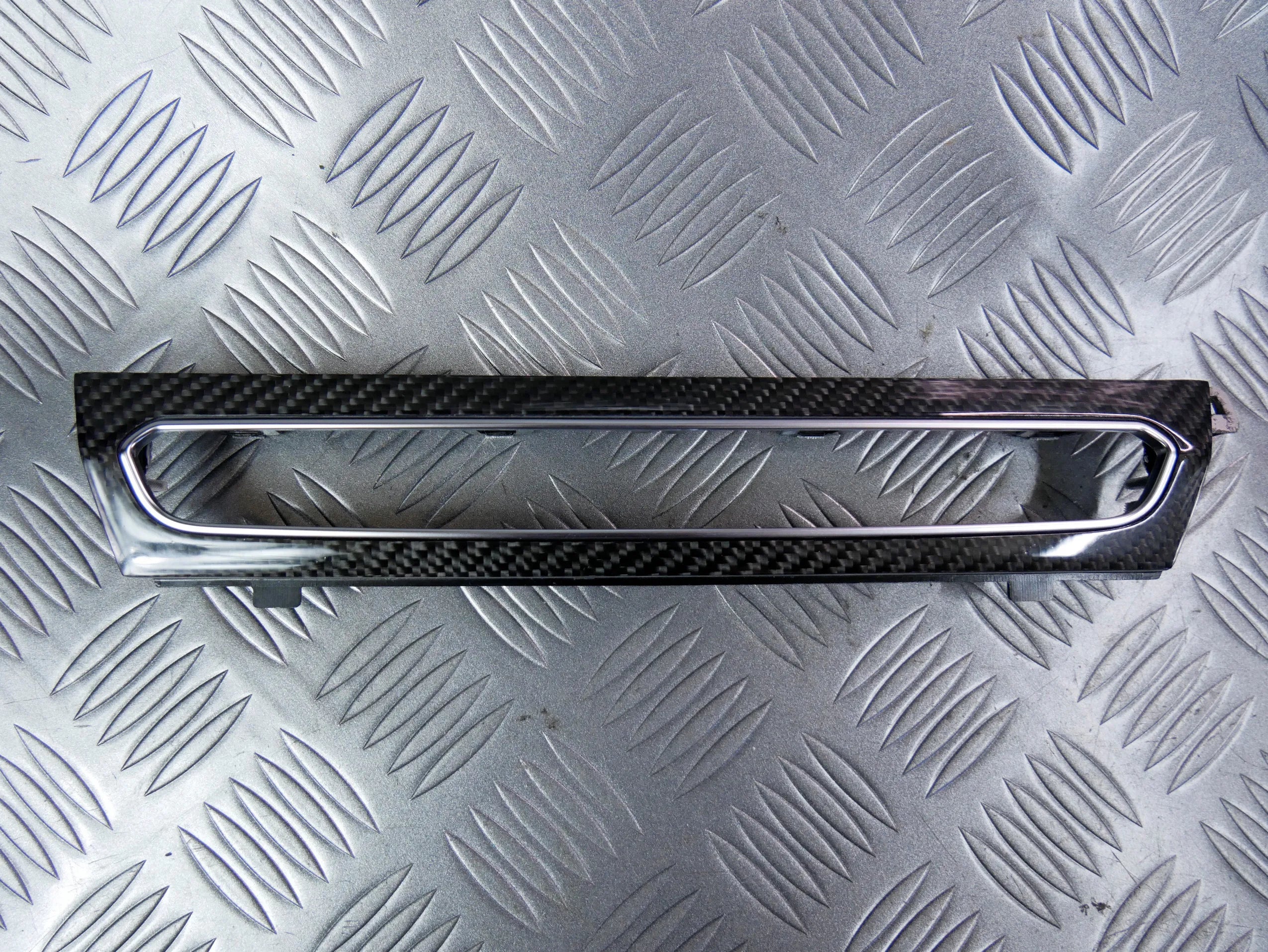 Ramka listwa dekor konsoli CARBON 4M1853240 AUDI Q7 4M