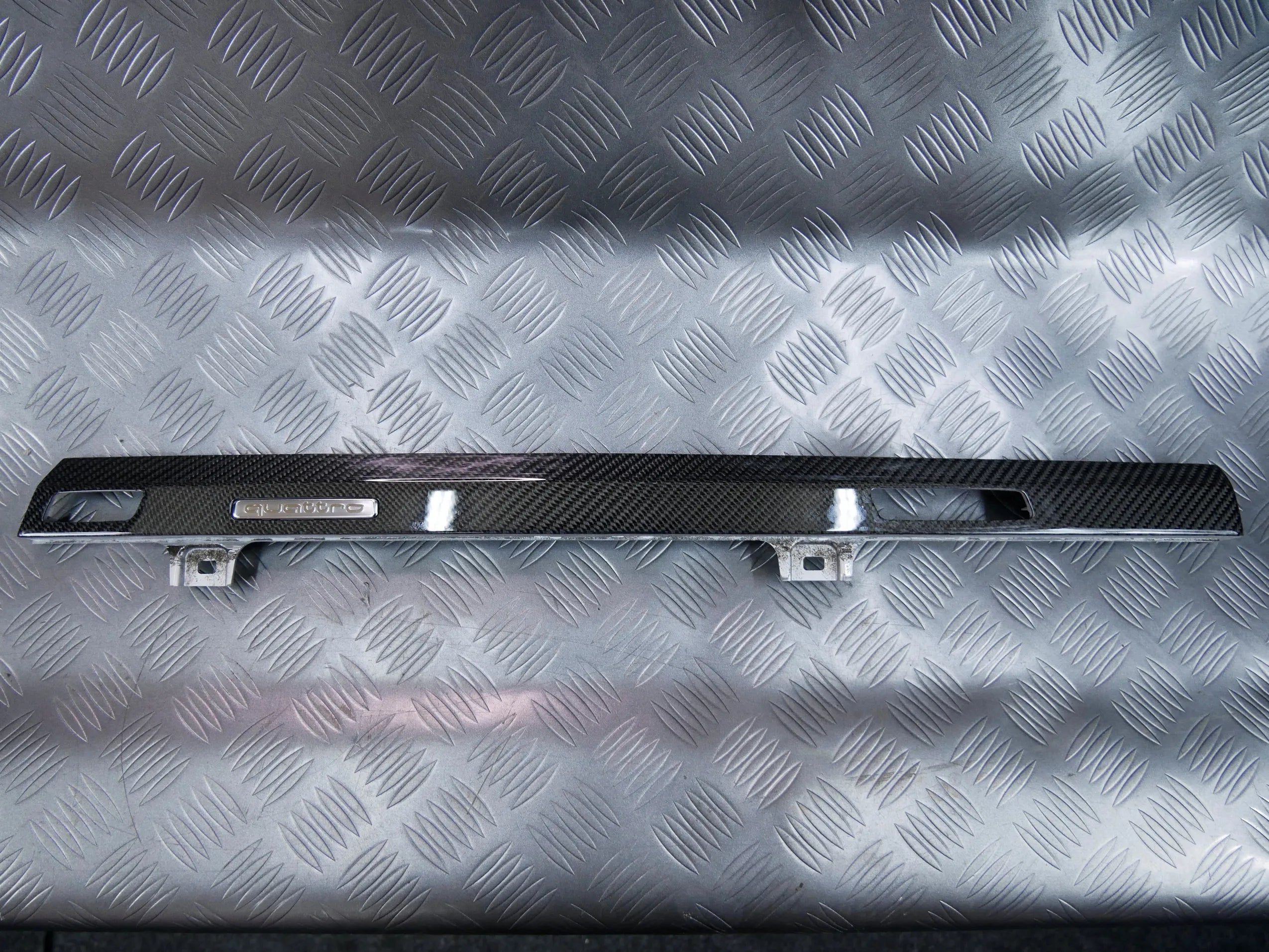 Ramka listwa dekor konsoli CARBON 4M1853242 AUDI Q7 4M