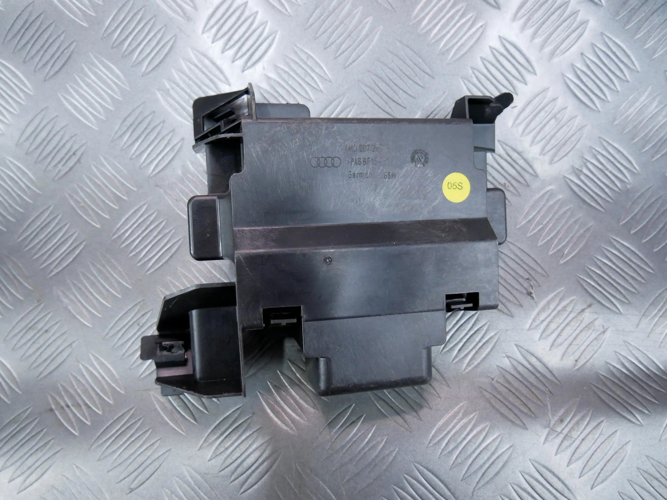 Mocowanie sterownika 4M0907347 AUDI Q7 4M