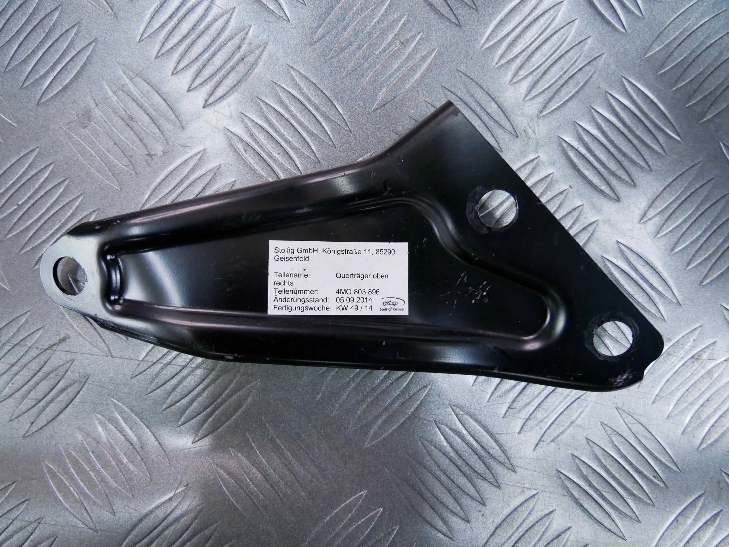 Wspornik mocowanie podłogi prawe 4M0803896 AUDI Q7 4M