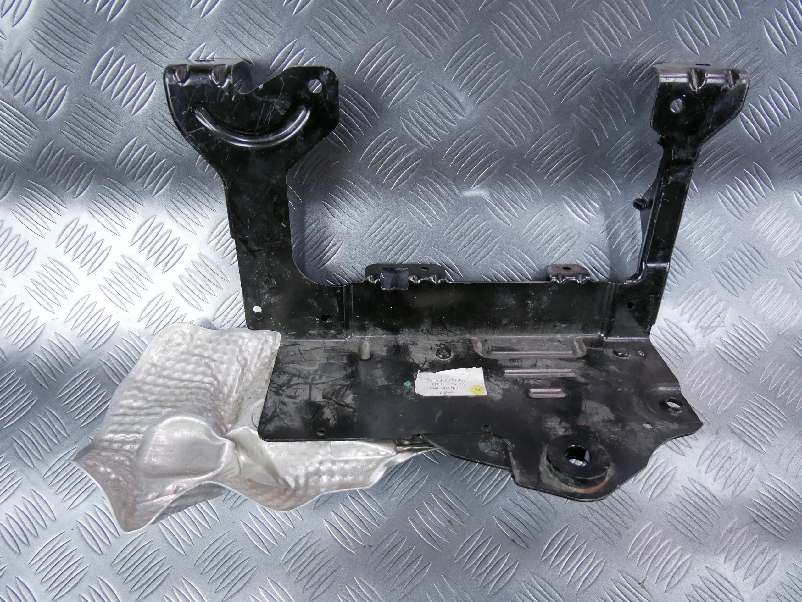Mocowanie ładowarki 4M0907908 AUDI Q7 4M E-TRON