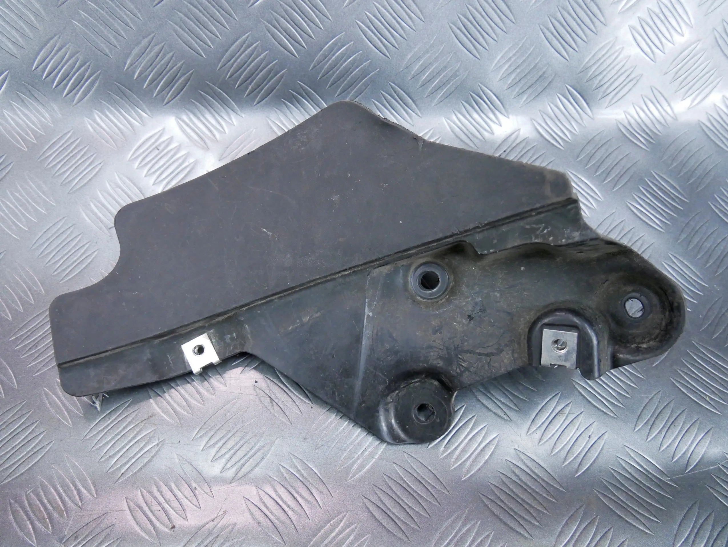 Chlapacz tył tylny lewy 4M0854815E AUDI Q7 4M
