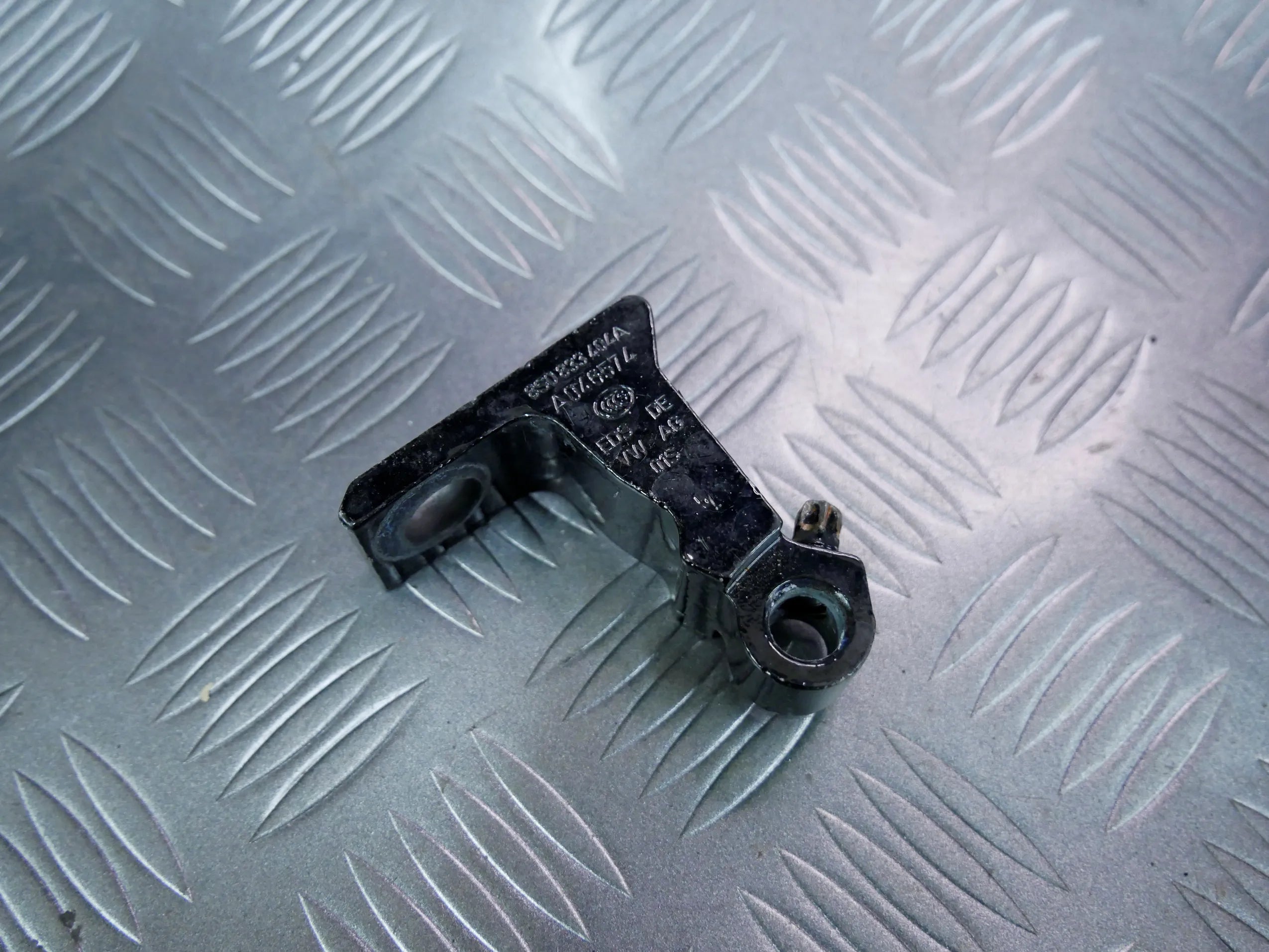 Zawias drzwi prawy 8S0833404A AUDI Q7 4M