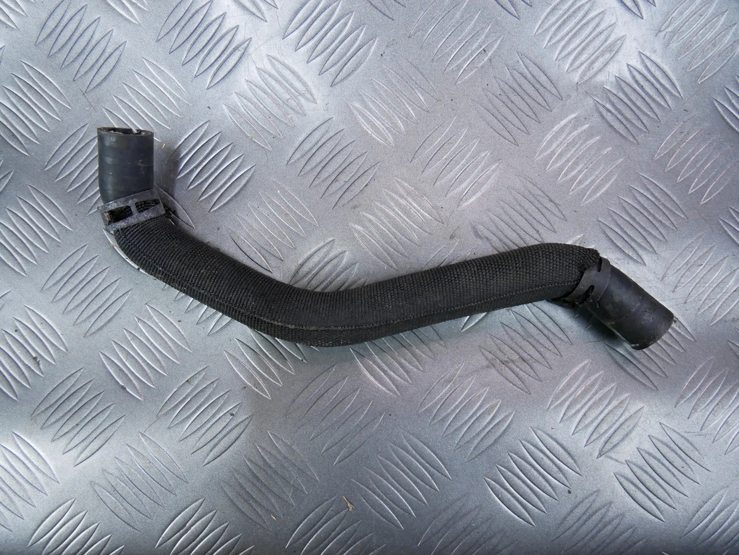 Rura wąż wody 4M0121448CG AUDI Q7 4M 2.0 TFSI