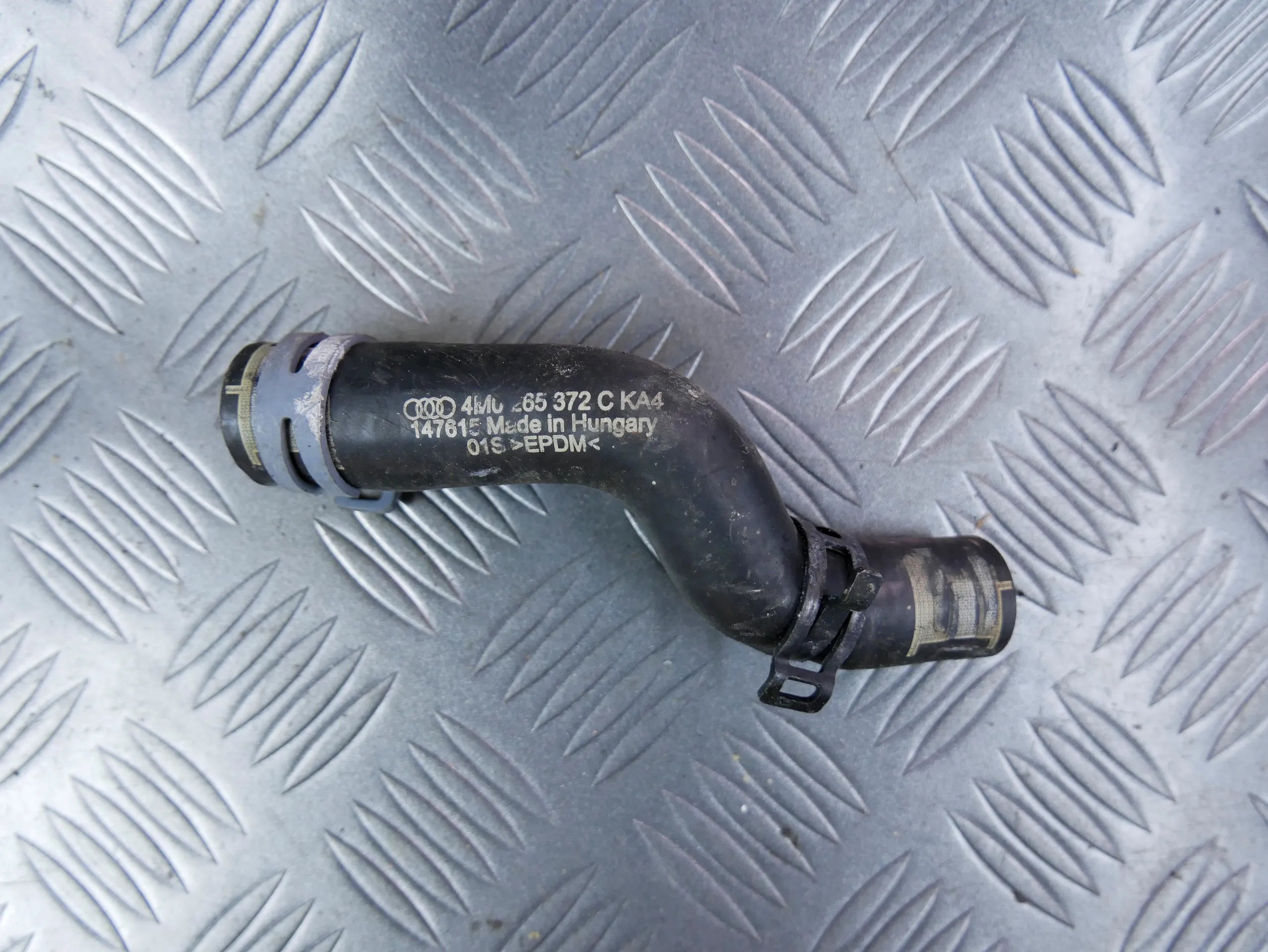 Rura wąż wody 4M0265372C AUDI Q7 4M 2.0 TFSI