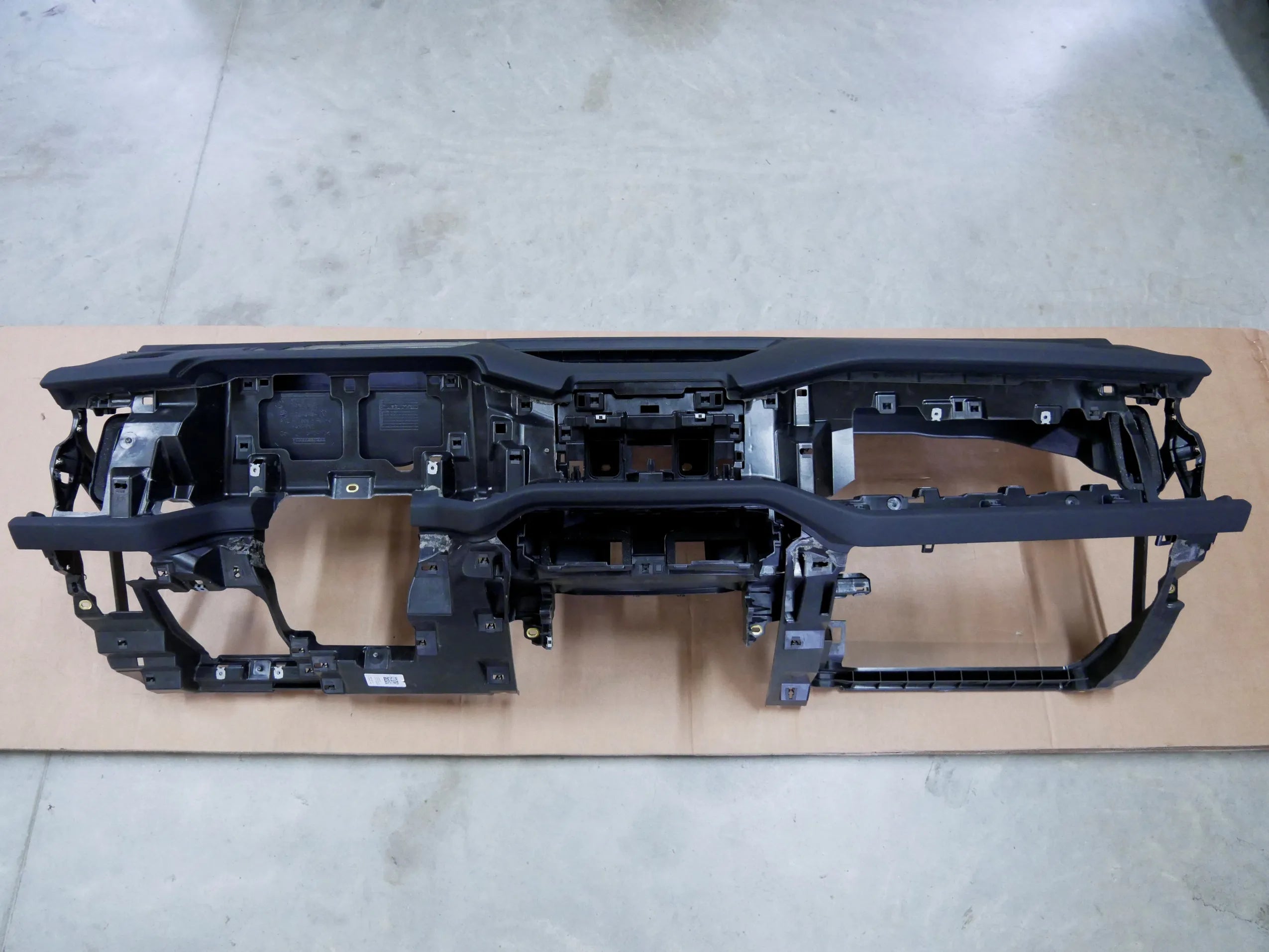 NOWA Deska rozdzielcza konsola HEADUP 57H857007A XCC SKODA KODIAQ II