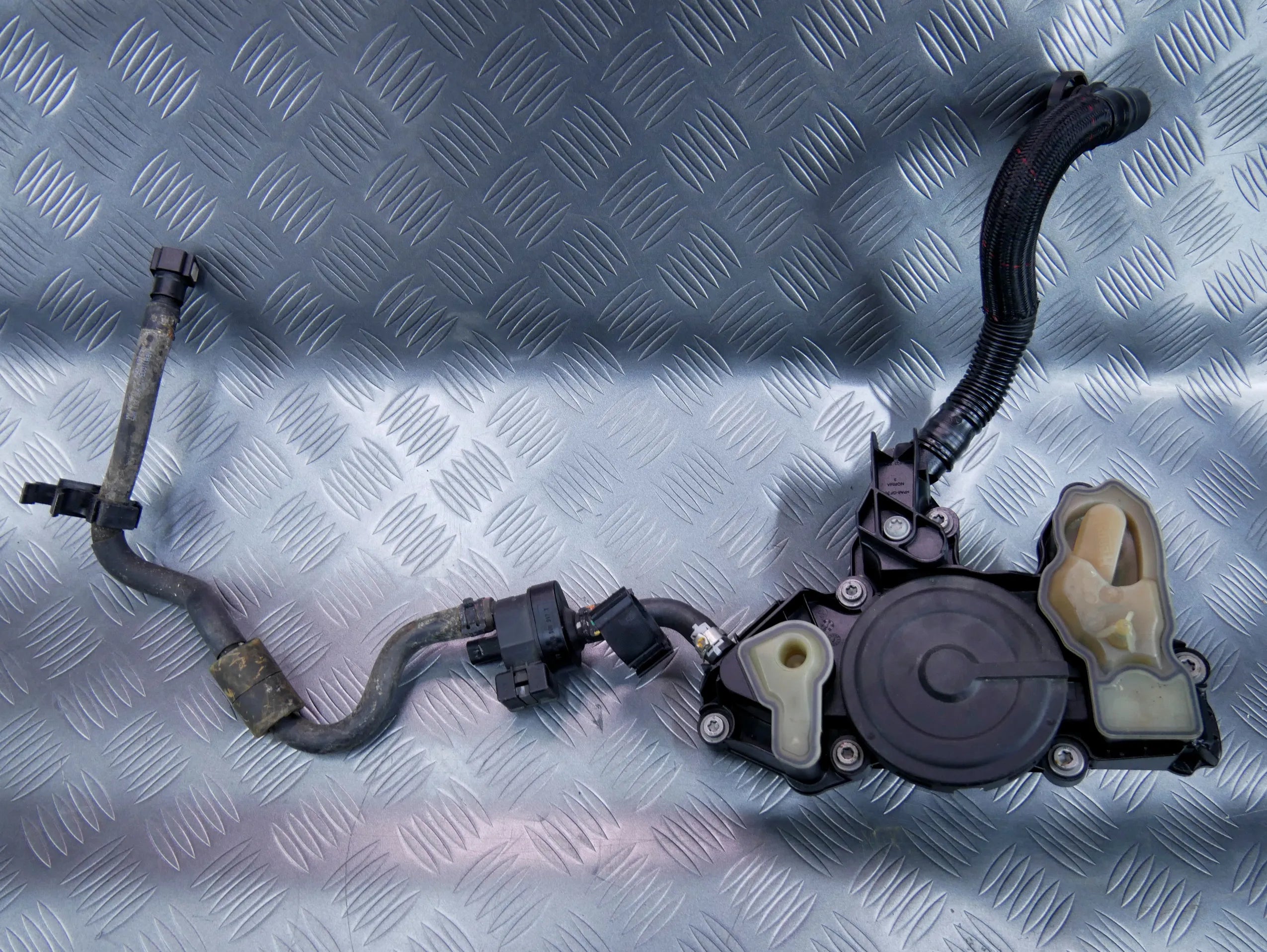 Separator oleju odma 06K103495AA AUDI TT 8S 2.0 TFSI
