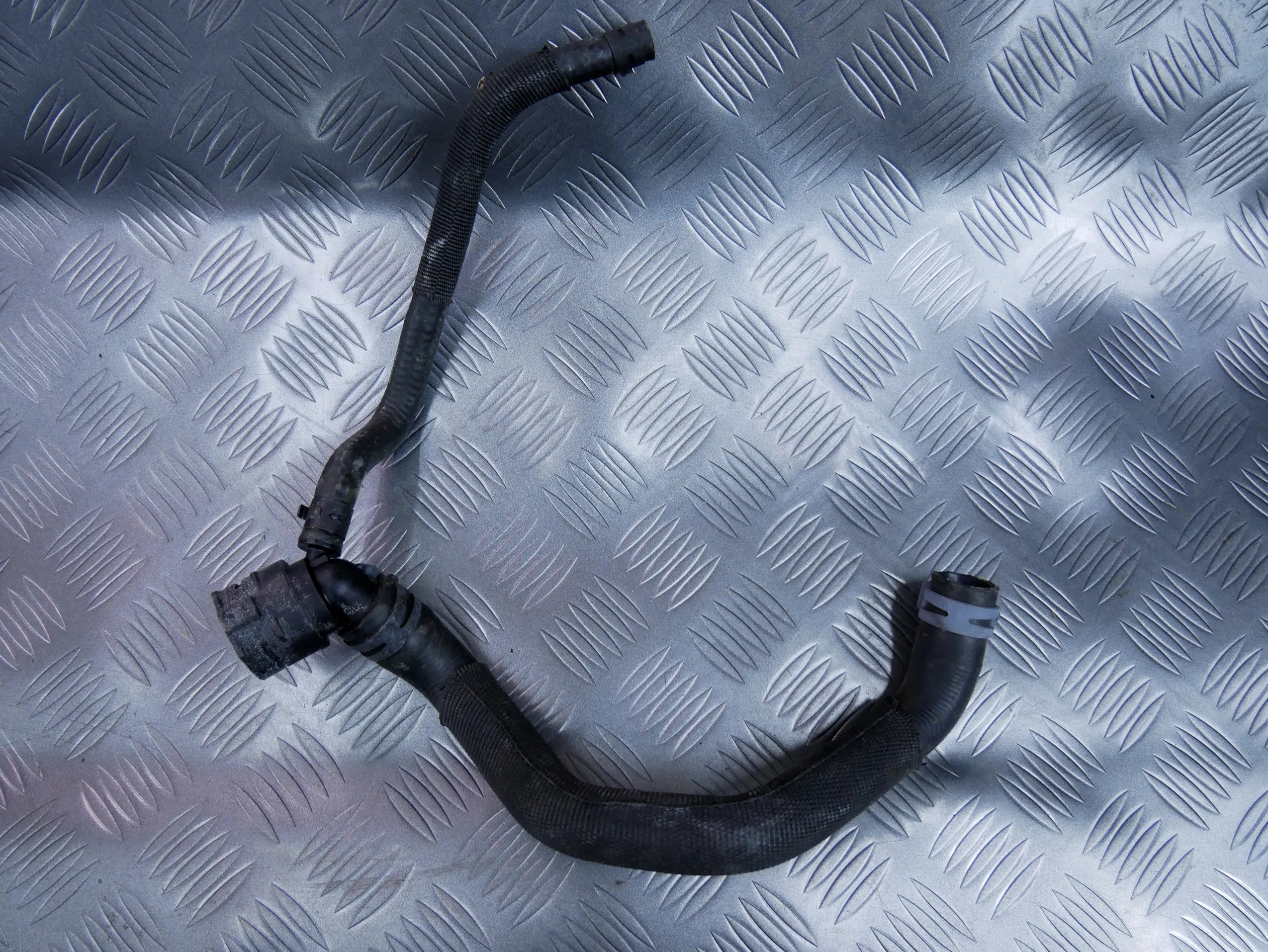 Rura wąż wody 5Q0122157AK AUDI TT 8S 2.0 TFSI