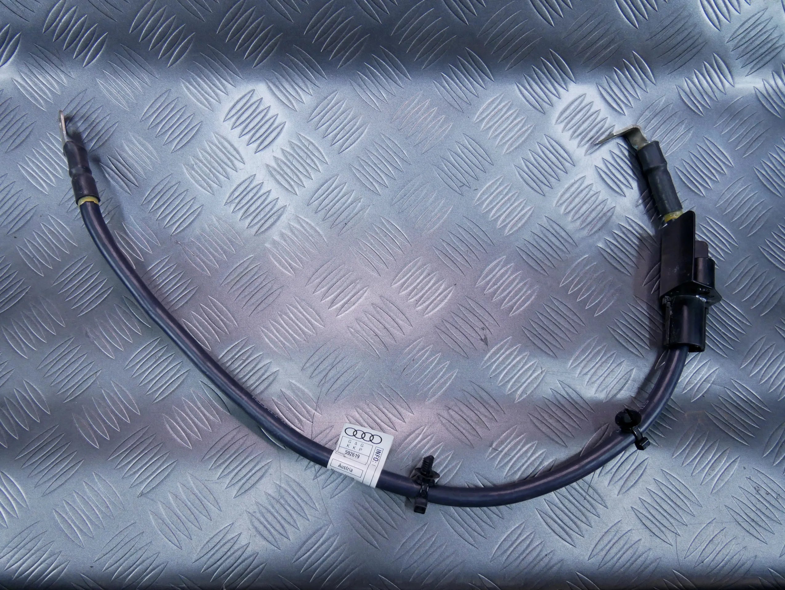 Przewód kabel rozrusznika 8S0971228 AUDI TT 8S