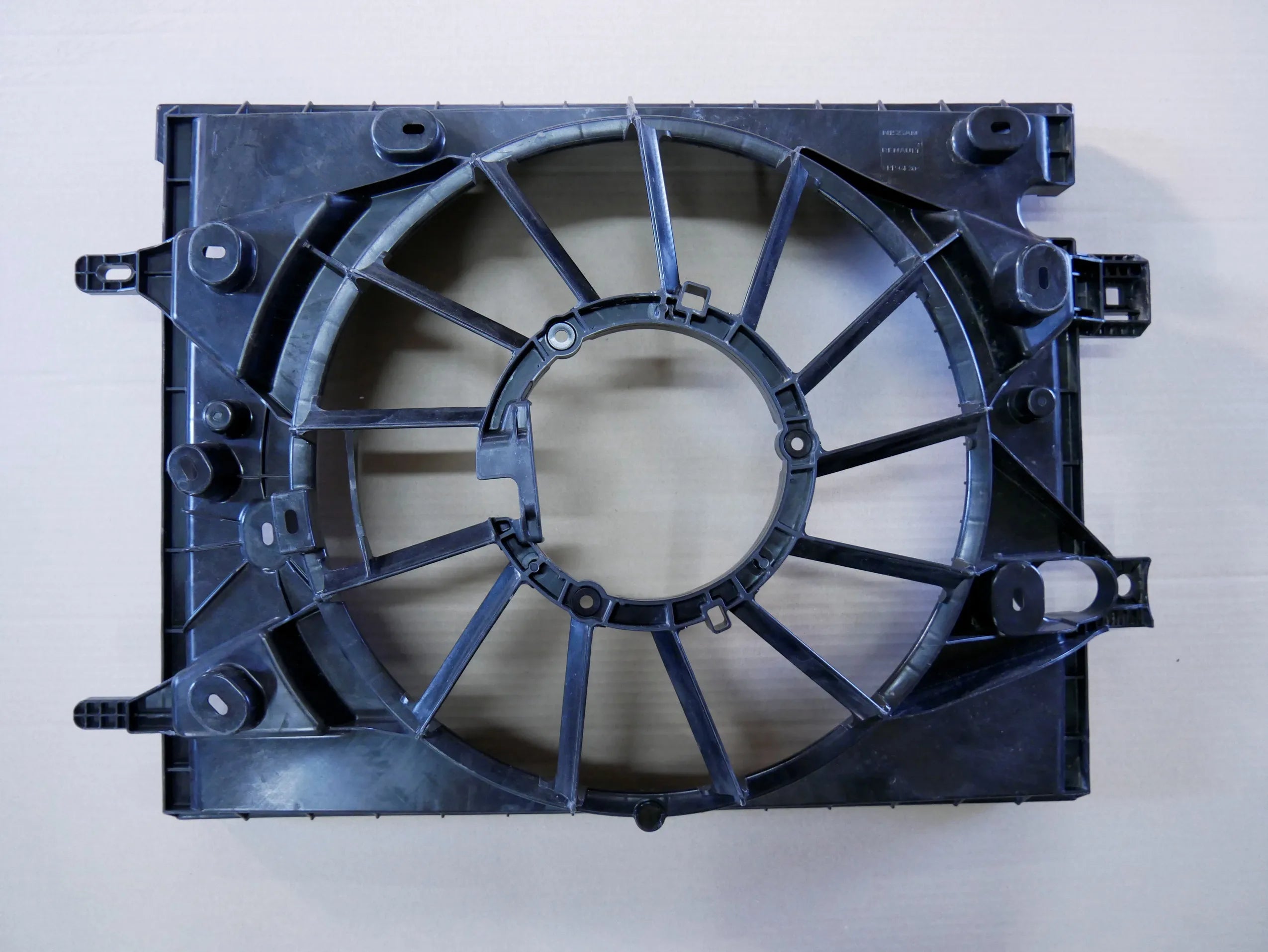 NOWA OEM Obudowa wentylatora 3135104507 97445299/1 RENAULT NISSAN