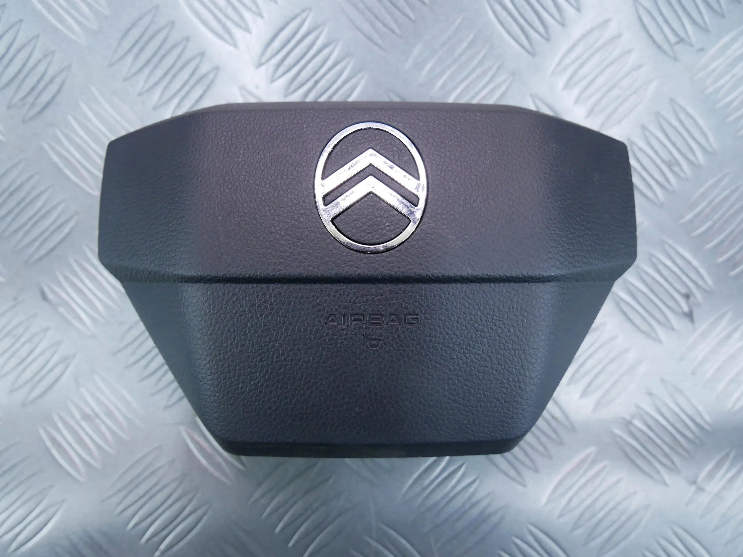 Zaślepka airbag kierowcy 3136869P96-AA CITROEN JUMPY 2024-