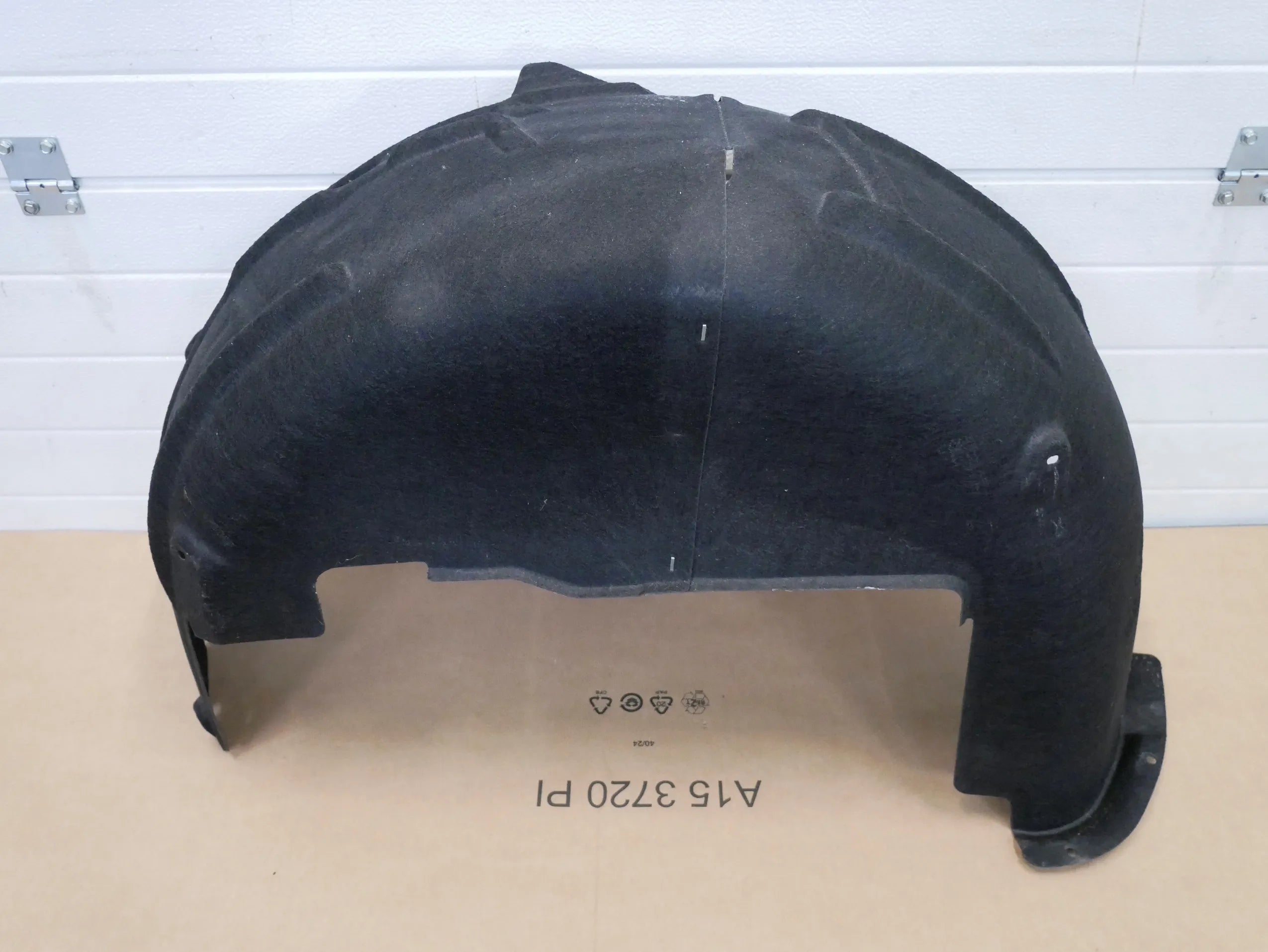 Nadkole tył tylne prawe 1T3810972 VW ID BUZZ CARGO