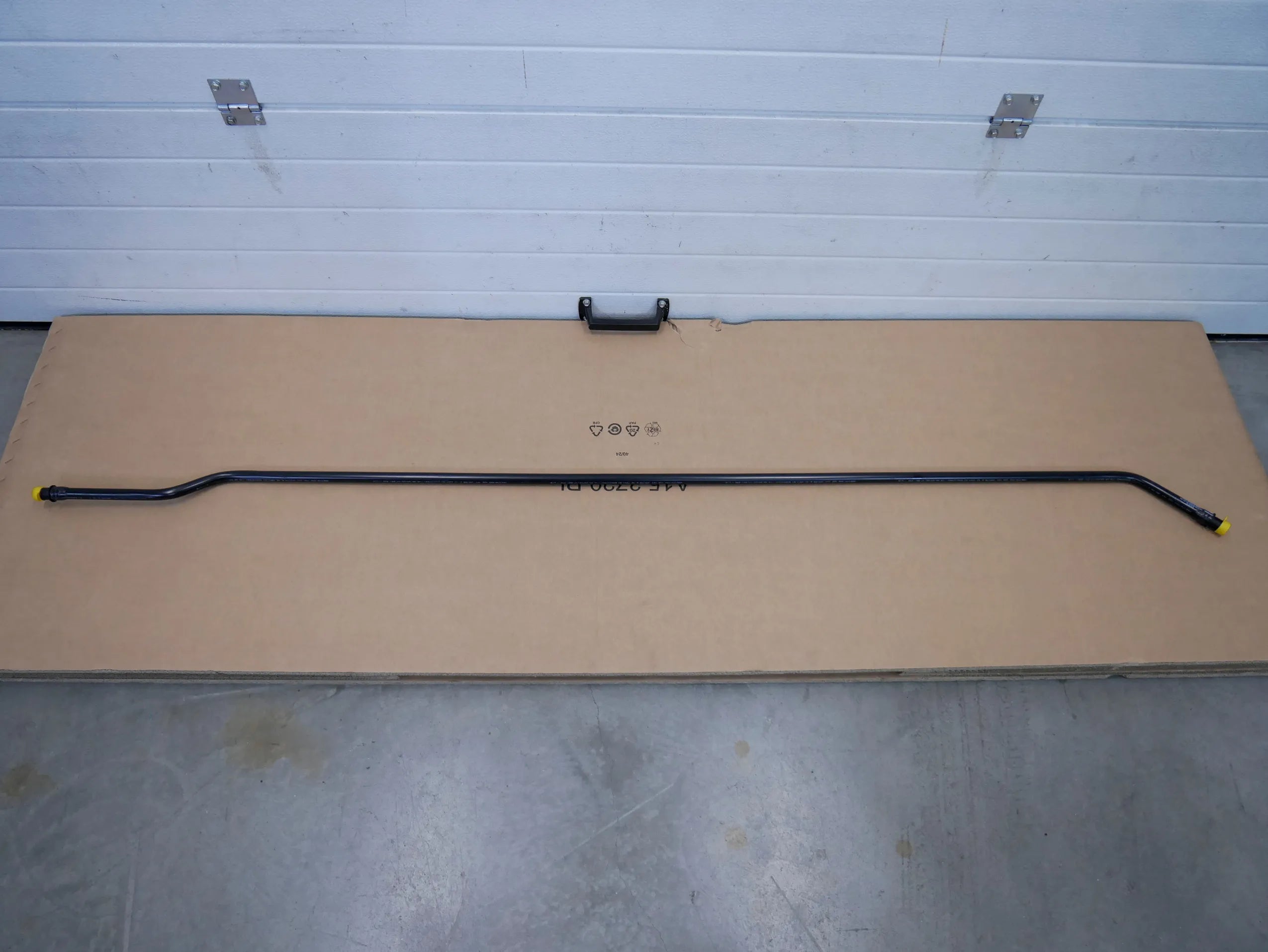 Rura przewód wąż wody 1N3122141 VW ID BUZZ CARGO
