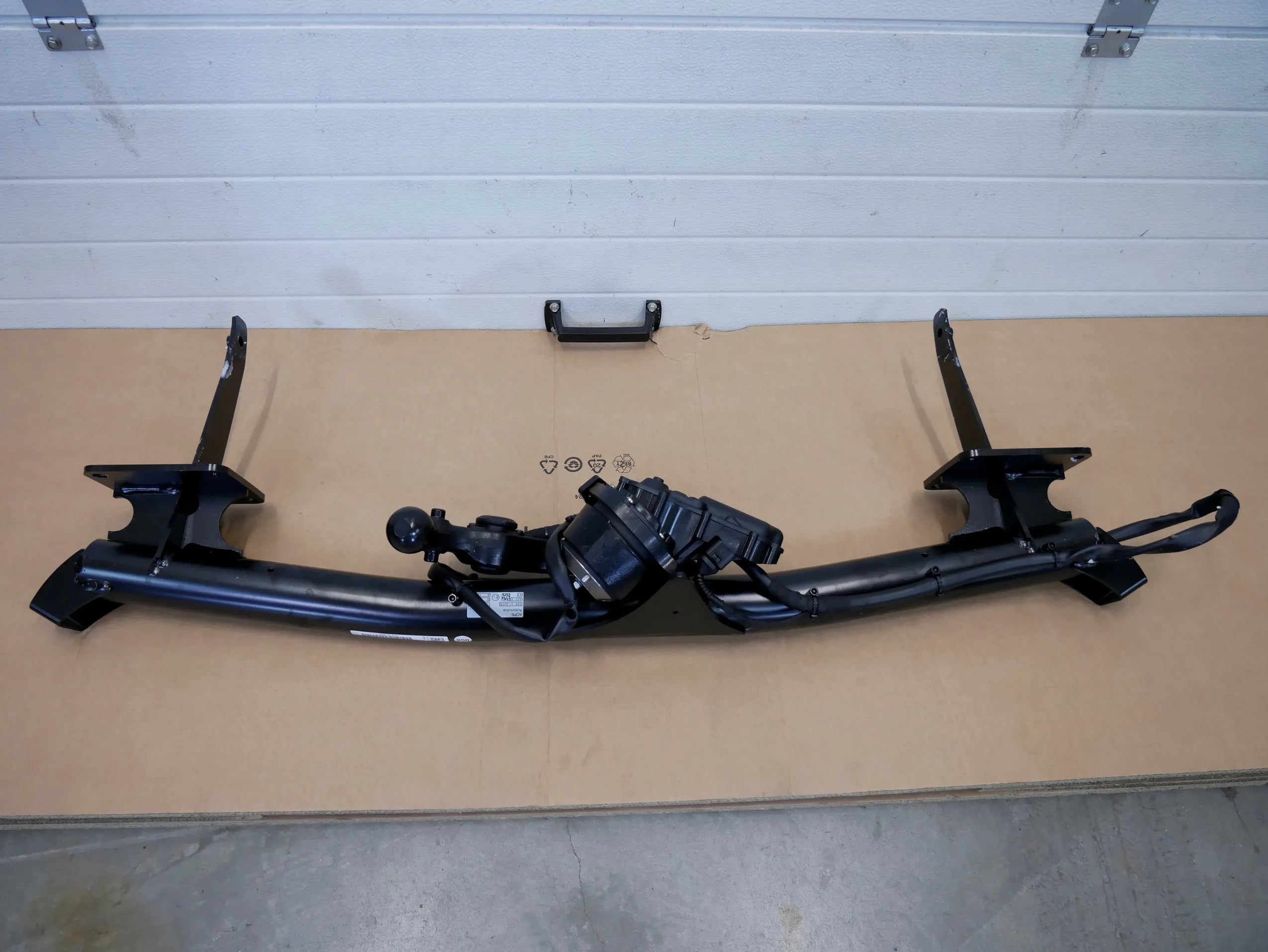 Hak holowniczy elektryczny 1T3803881A VW ID BUZZ CARGO