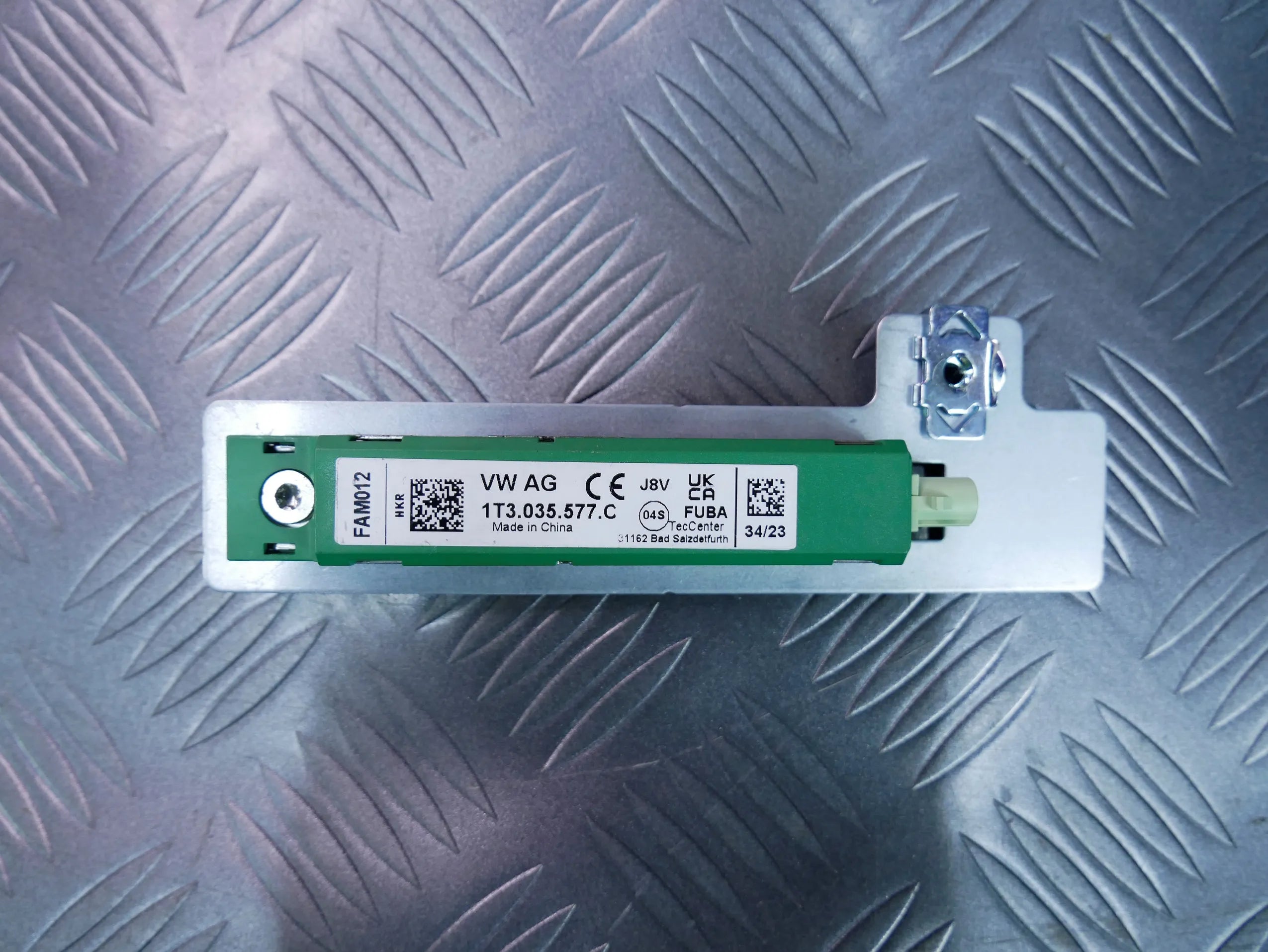 Wzmacniacz antenowy 1T3035577C VW ID BUZZ CARGO