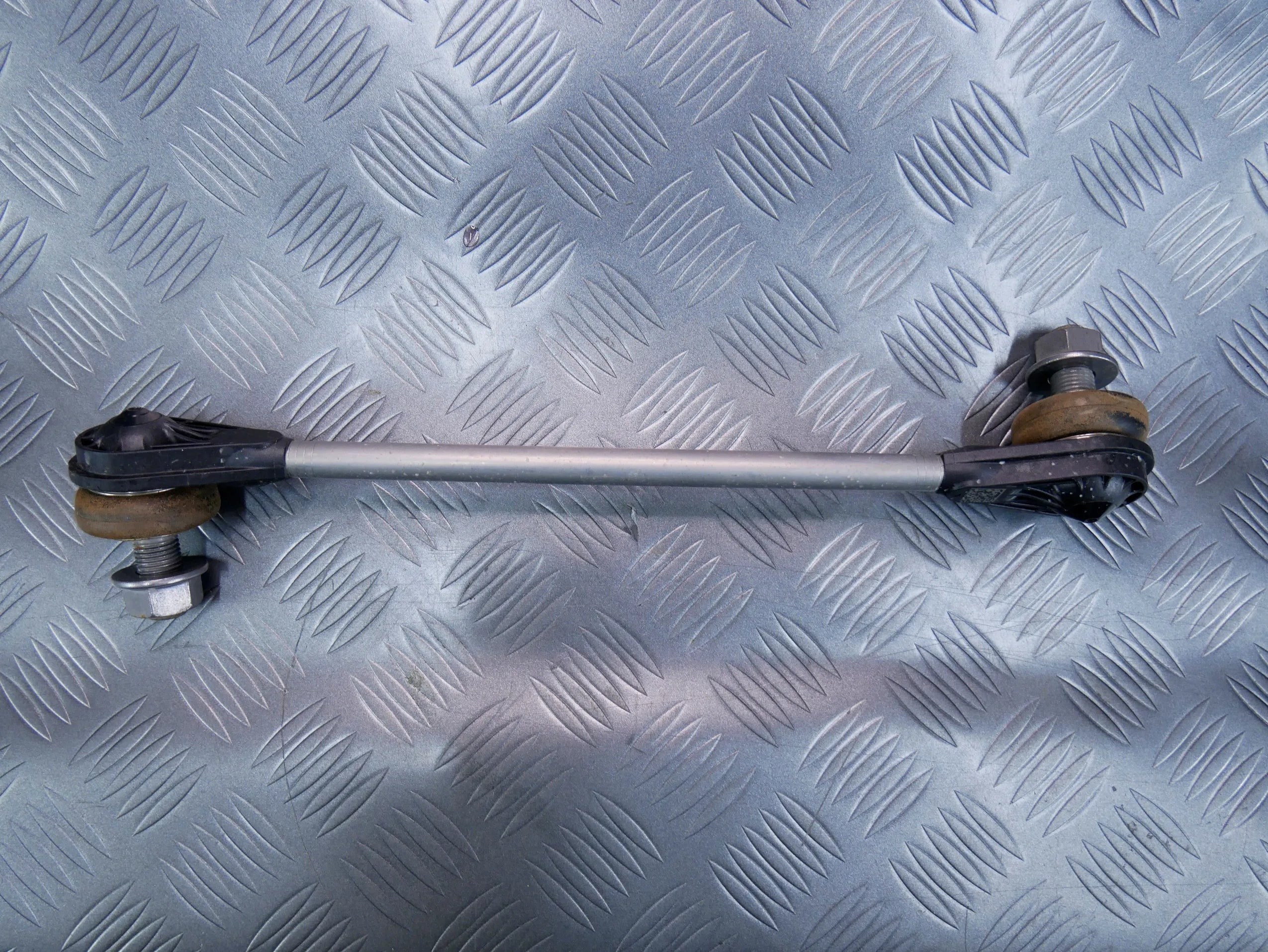 Łącznik drążek stabilizatora 1N3411315 VW ID BUZZ CARGO