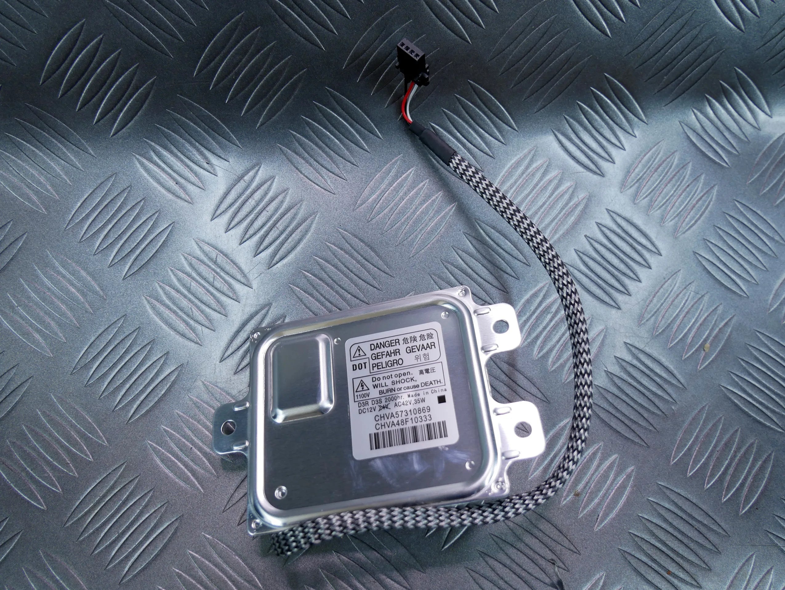 Przetwornica CHVA57310869 68254149AA DODGE CHARGER CHALLENGER DURANGO