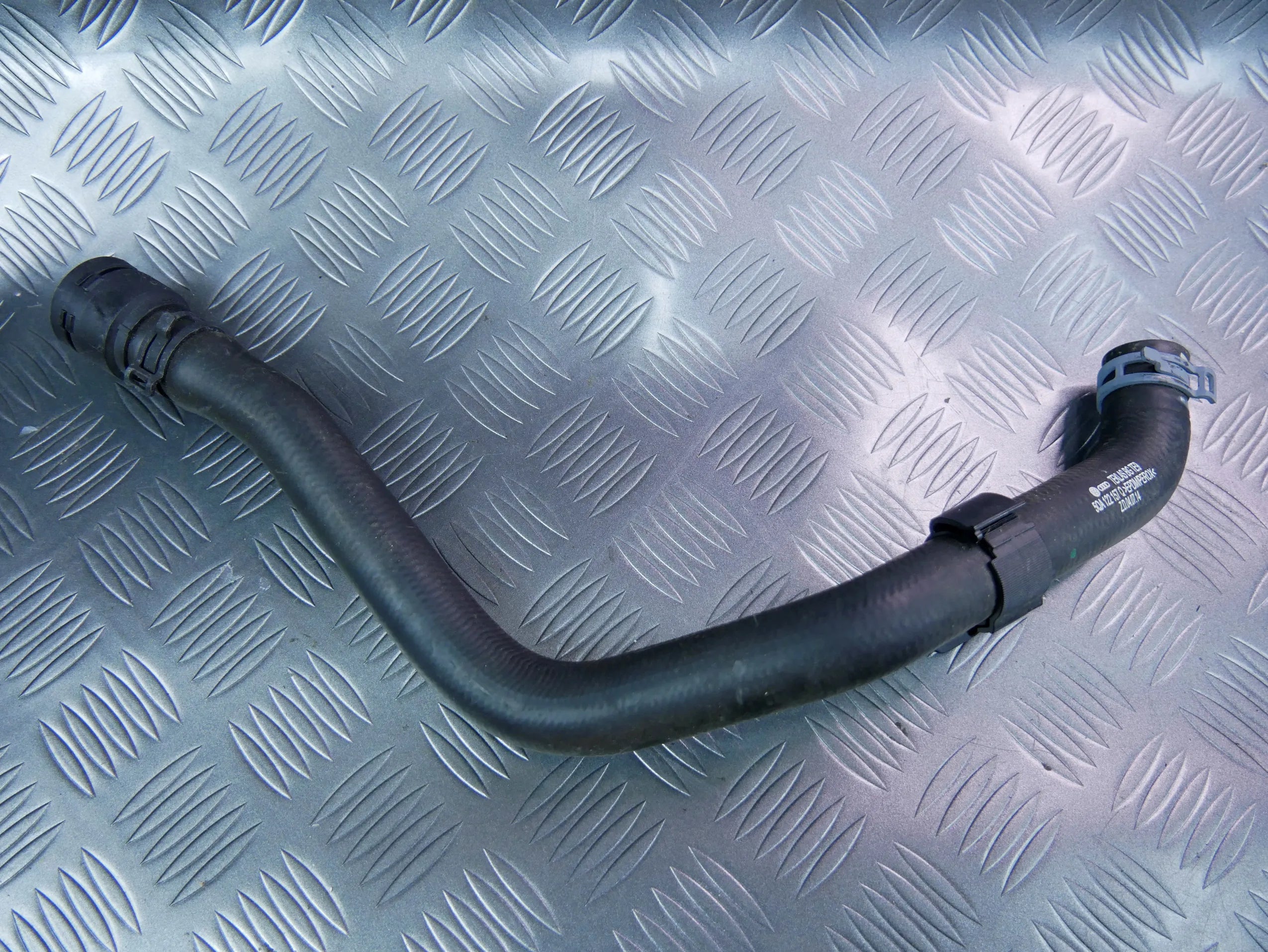 Rura wąż wody 5QA122157Q VW TOURAN 5T 1.4 TSI