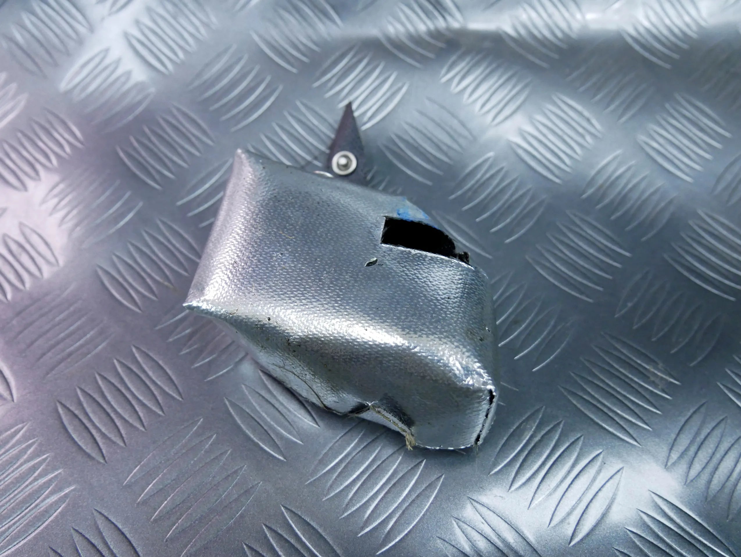 Osłona termiczna przepustnicy 04L971461AC VW TOURAN 5T 2.0 TDI