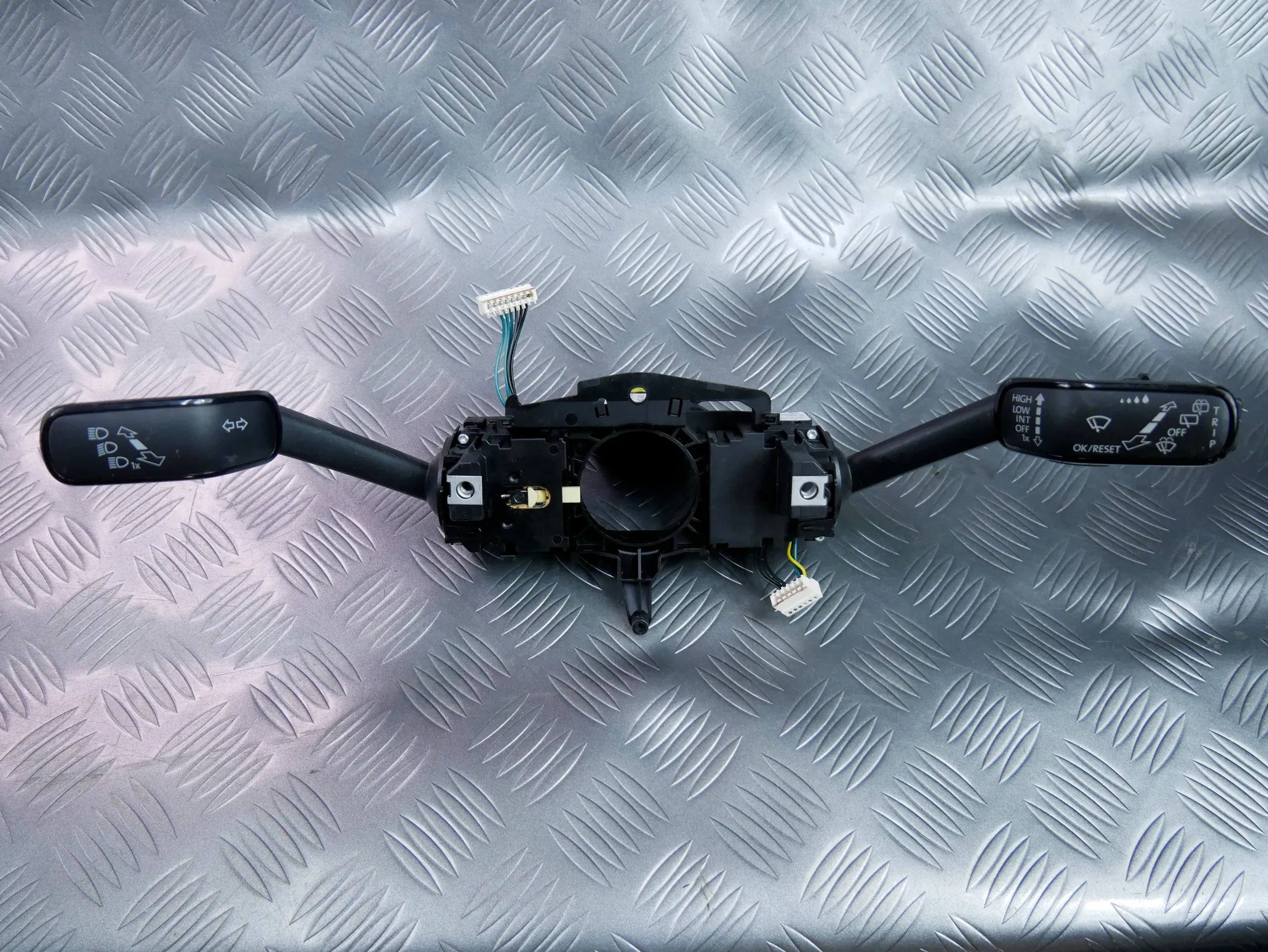 Przełącznik zespolony kombajn manetki 5Q0953507KJ VW TOURAN 5T