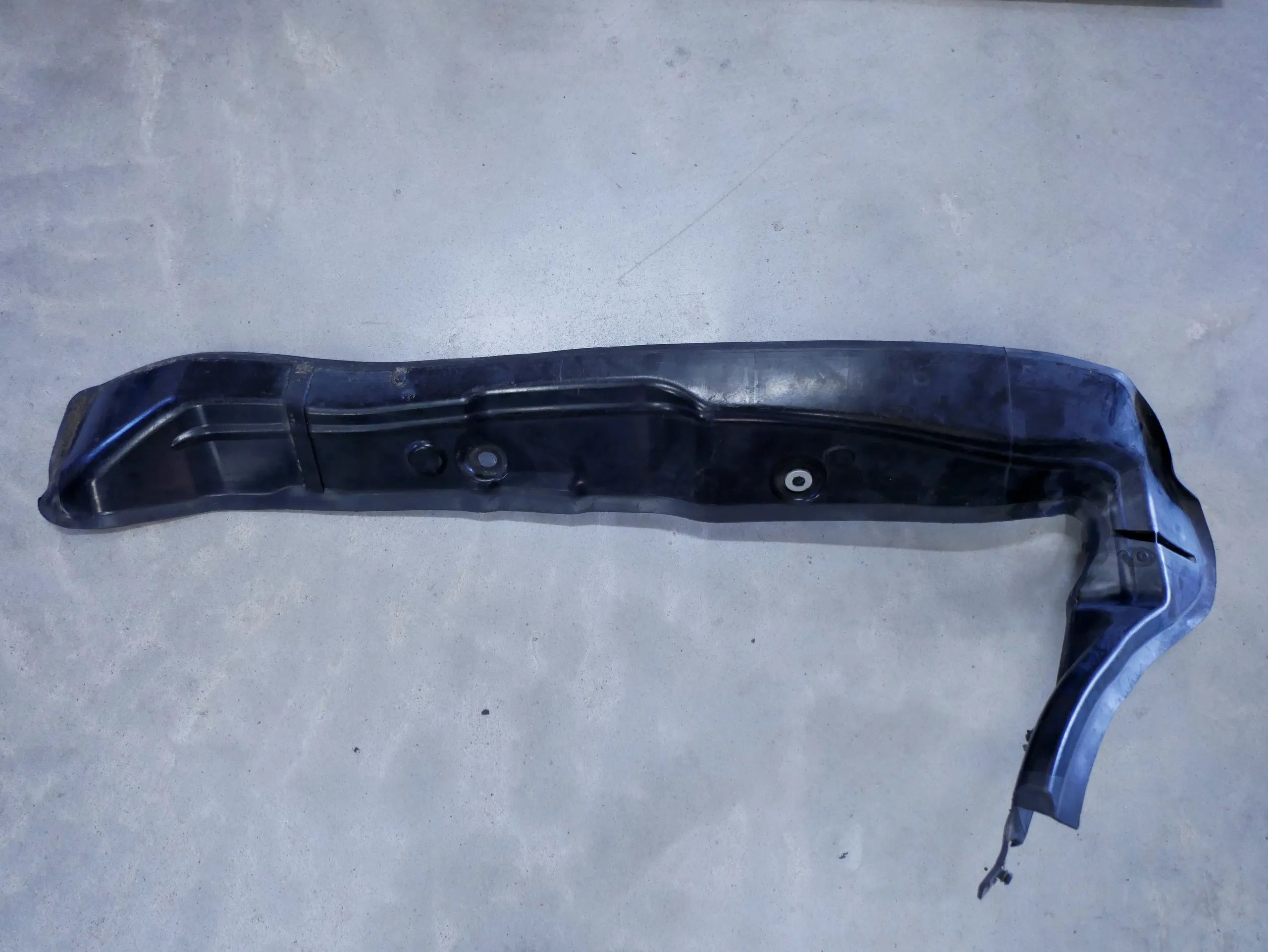 Osłona wygłuszenie błotnika przód prawe 4G8821112A AUDI A7 4G8