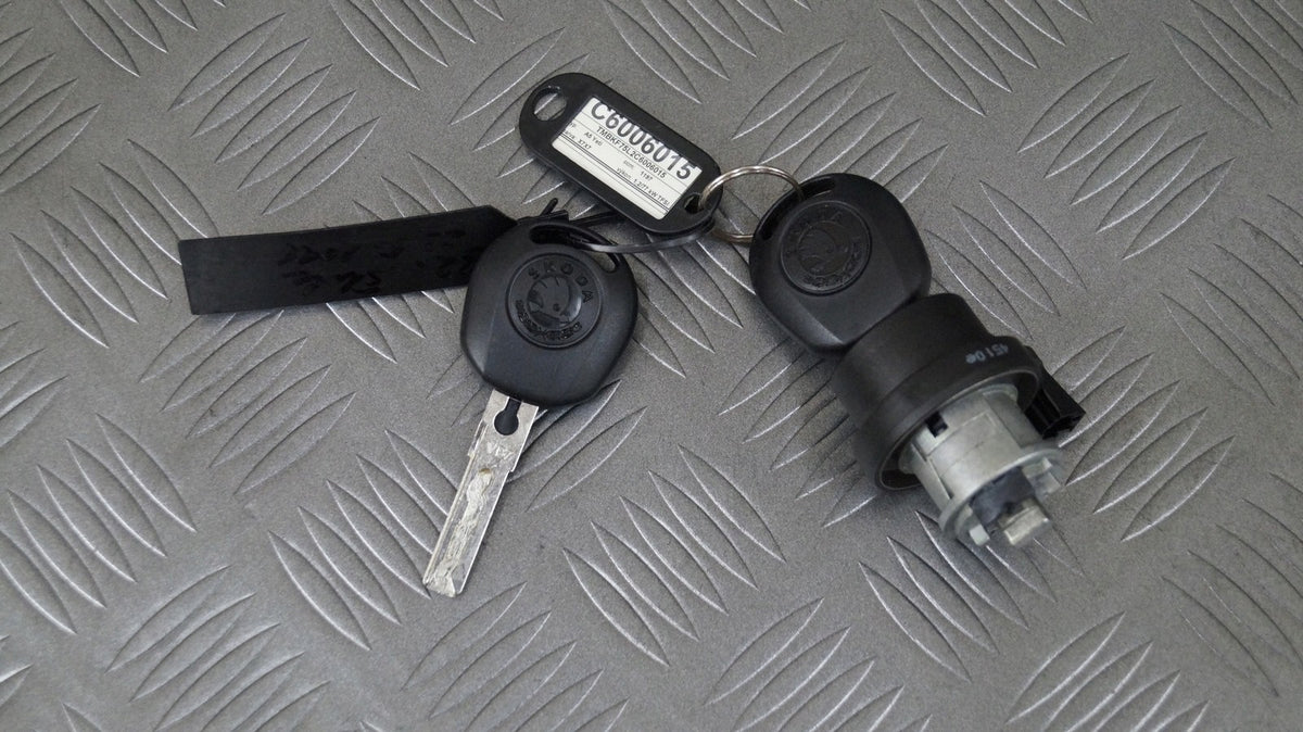 Stacyjka z kluczykami 3T0905855A SKODA YETI