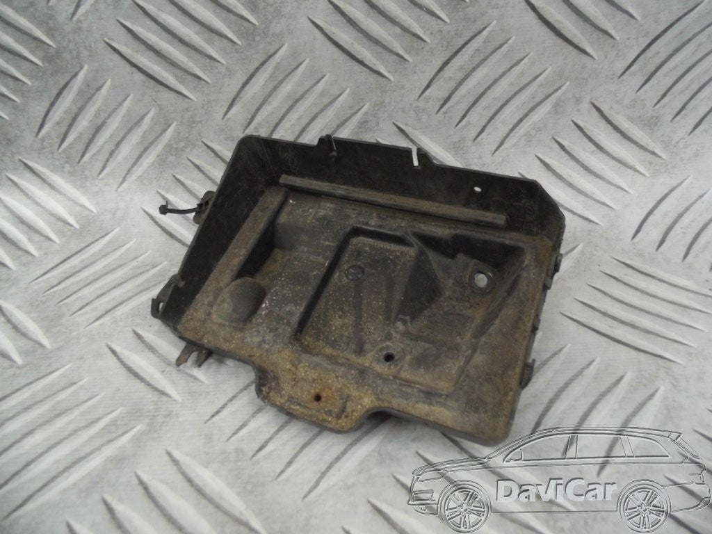 Podstawa akumulatora 13110827 OPEL ASTRA III H