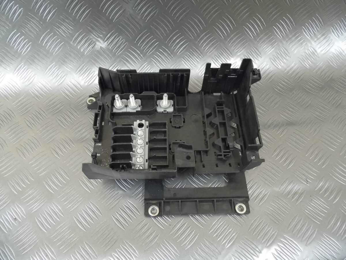 Skrzynka bezpieczników 7L0937548C AUDI Q7 LIFT