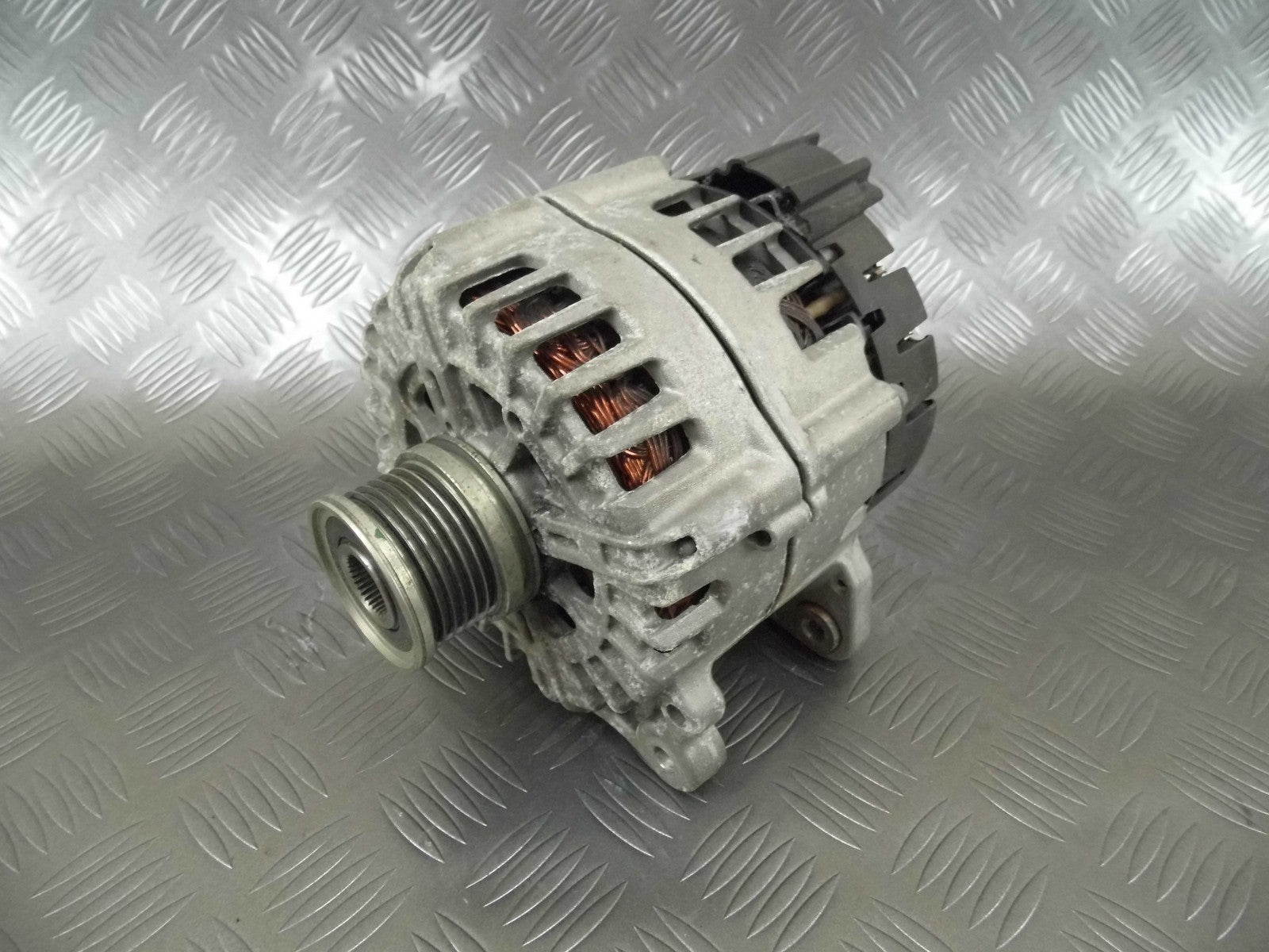 Alternator 04L903024A AUDI A4 B9 8W0 2.0 TDI