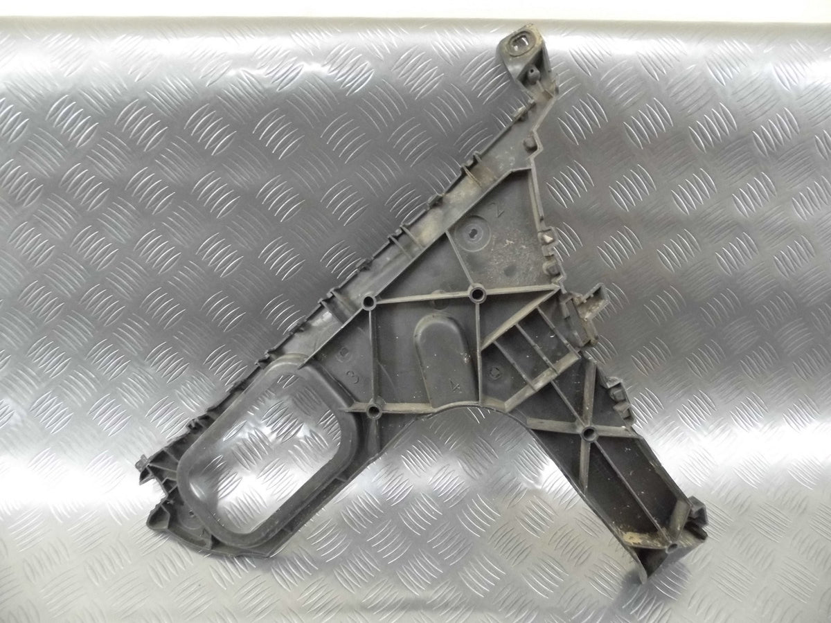 Ślizg zderzaka tył prawy 4L0807454A AUDI Q7