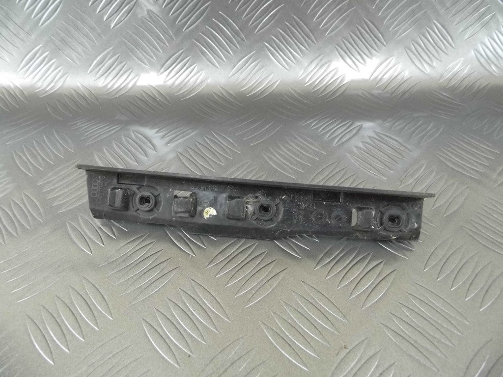 Ślizg zderzaka tył tylny lewy 4G8807889 AUDI A7
