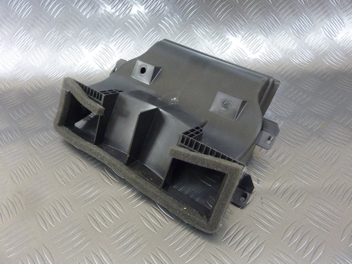 Kanał rura ciepłego powietrza 4L0857946 AUDI Q7