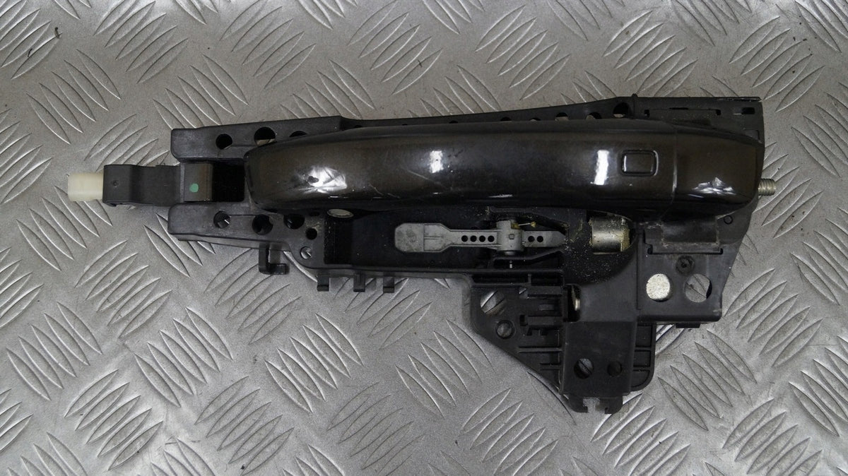 Klamka mechanizm drzwi lewy 4H0837885 AUDI A7