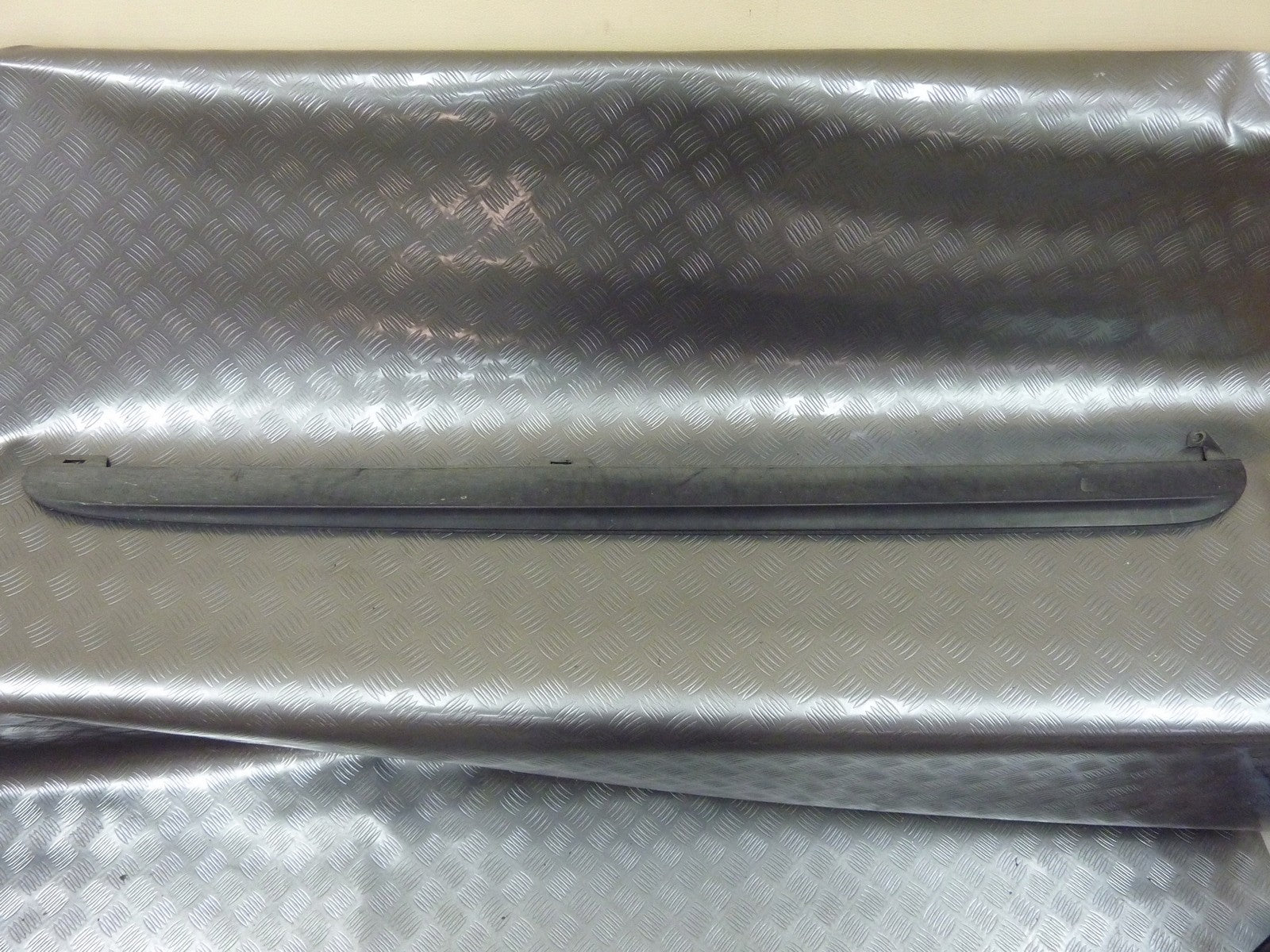 Listwa progowa prawa 5K0853856B VW GOLF VI GTI