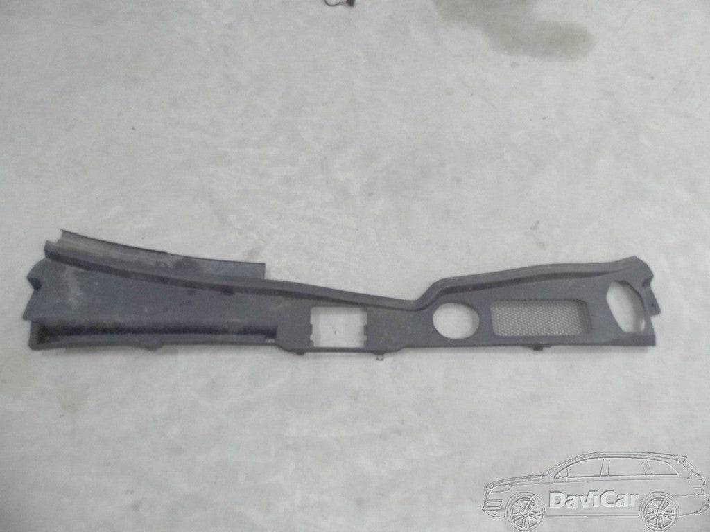 Podszybie 8R1819447C AUDI Q5 LIFT