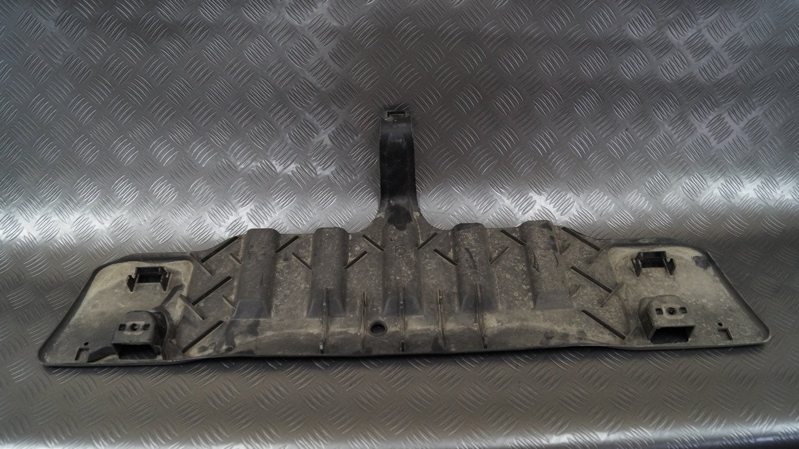 Osłona belki tył 3C0501713A VW PASSAT B7 CC LIFT