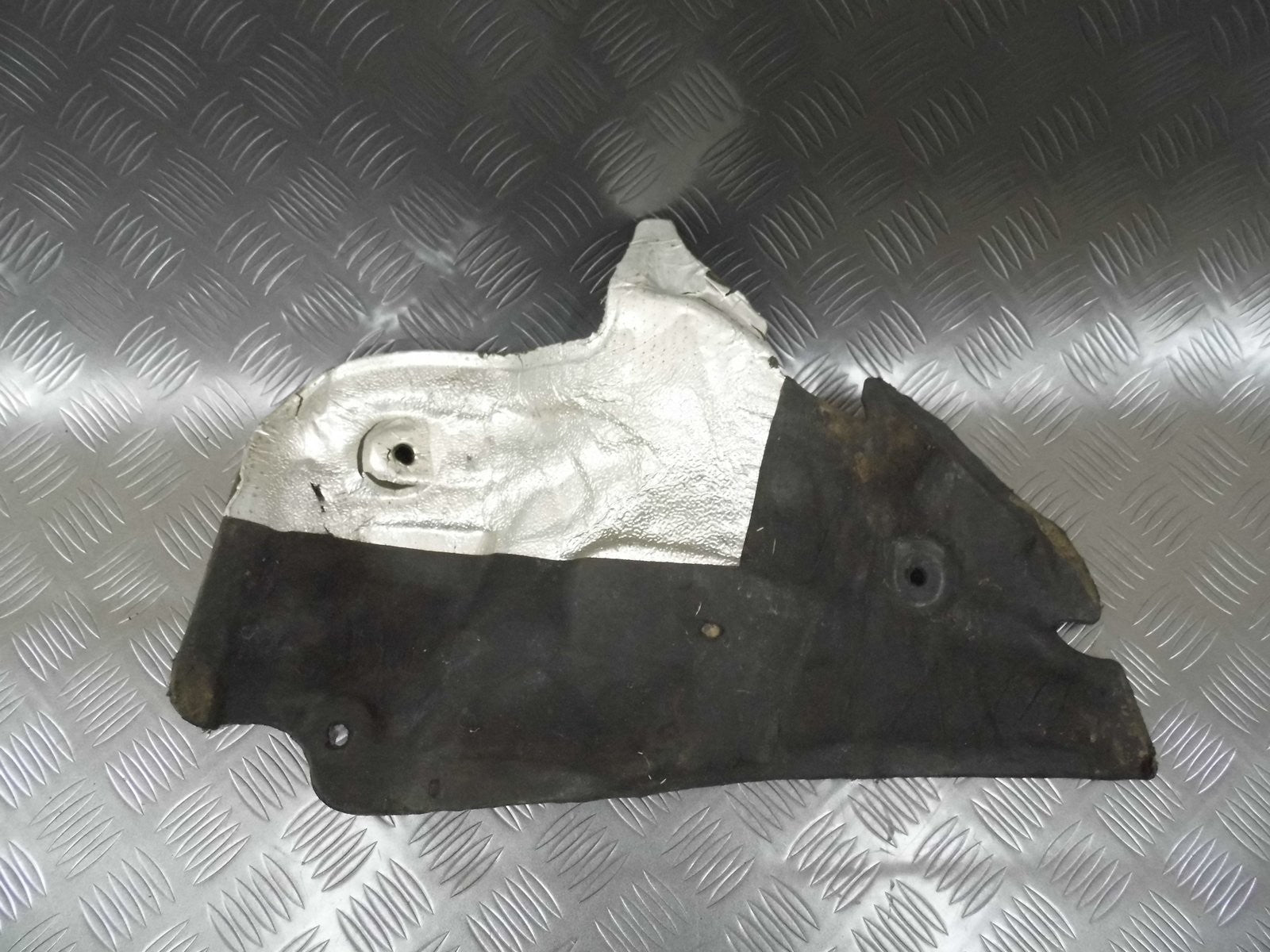 Osłona podszybia 4L0863994C AUDI Q7