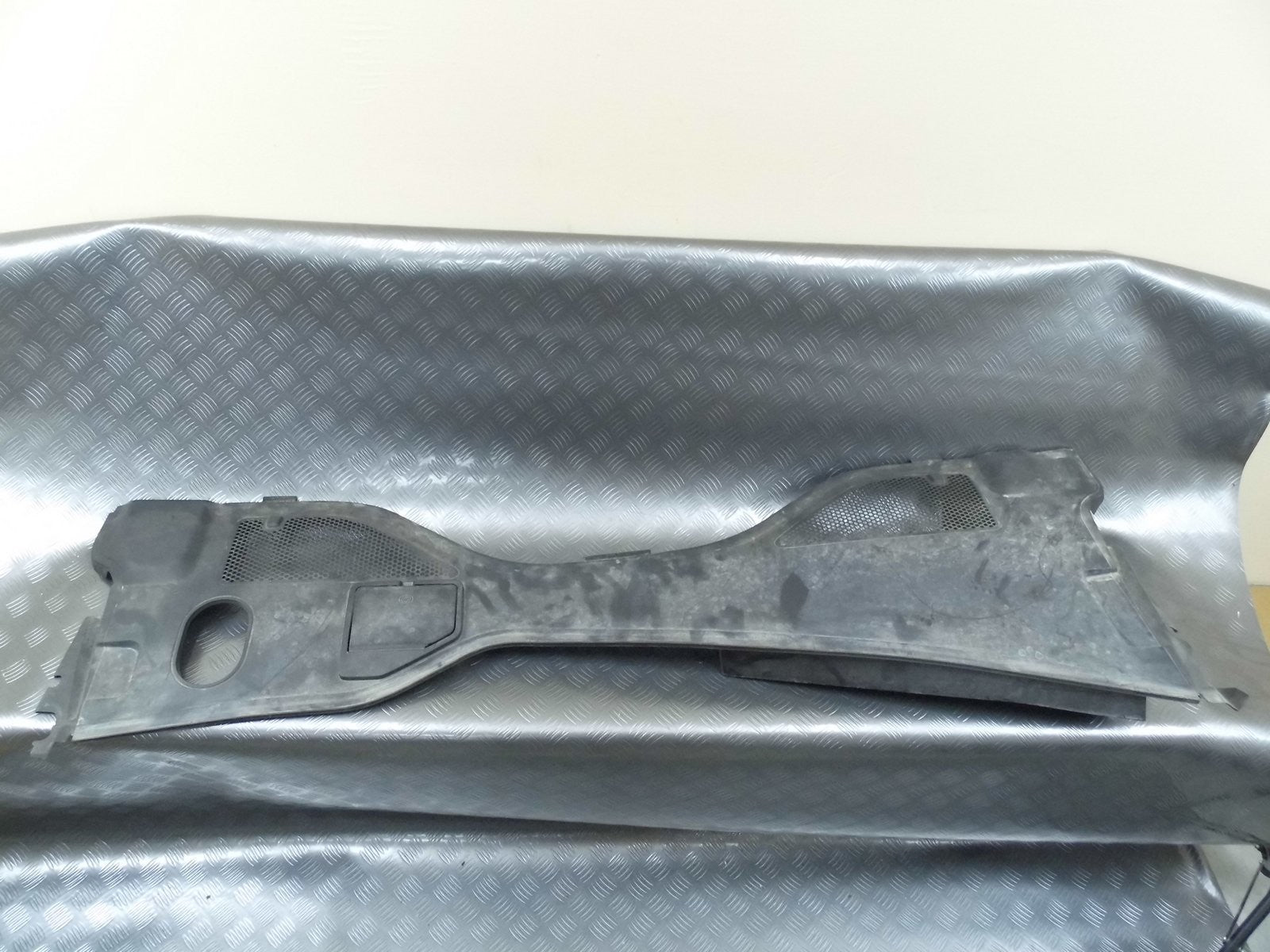 Podszybie 4G8819447 AUDI A7 LIFT