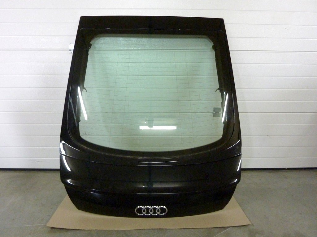 Klapa tył kompletna LY9B AUDI TT 8S