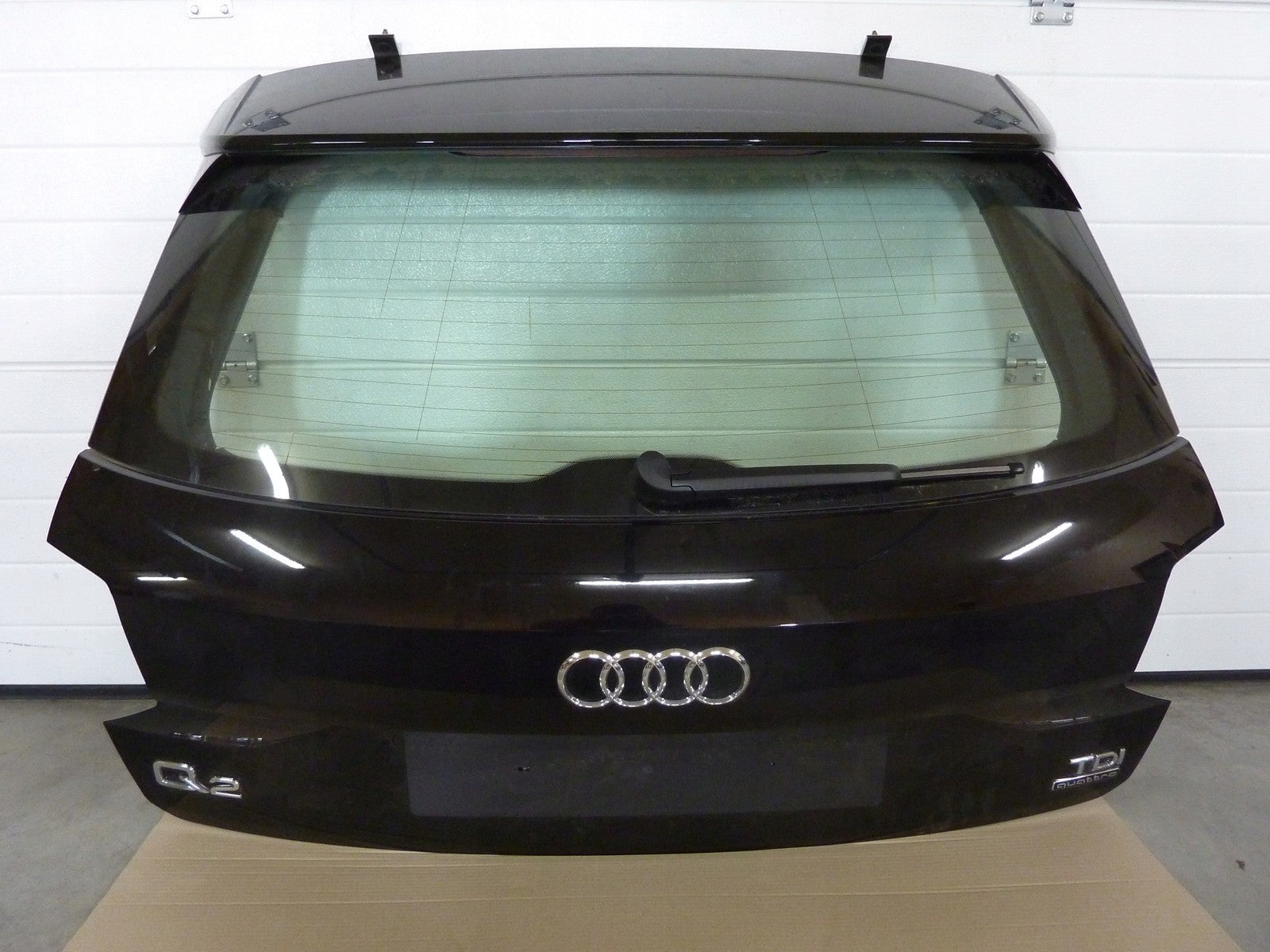 Klapa tył kompletna LY9B AUDI Q2