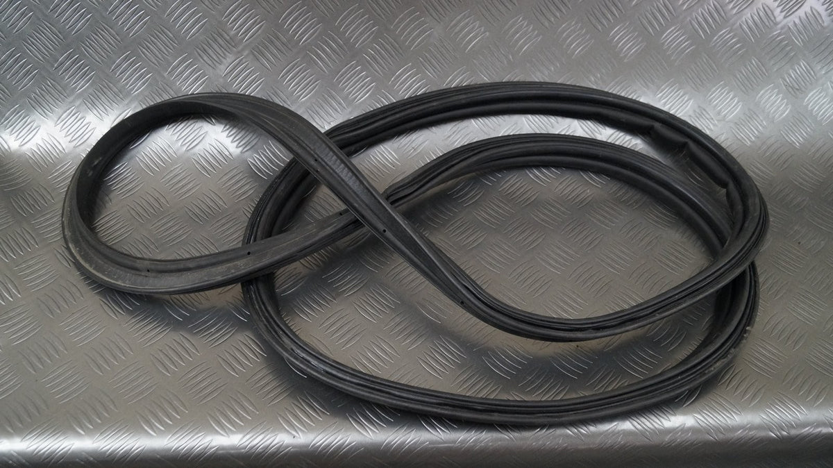 Uszczelka klapy 5C6827705A VW JETTA VI