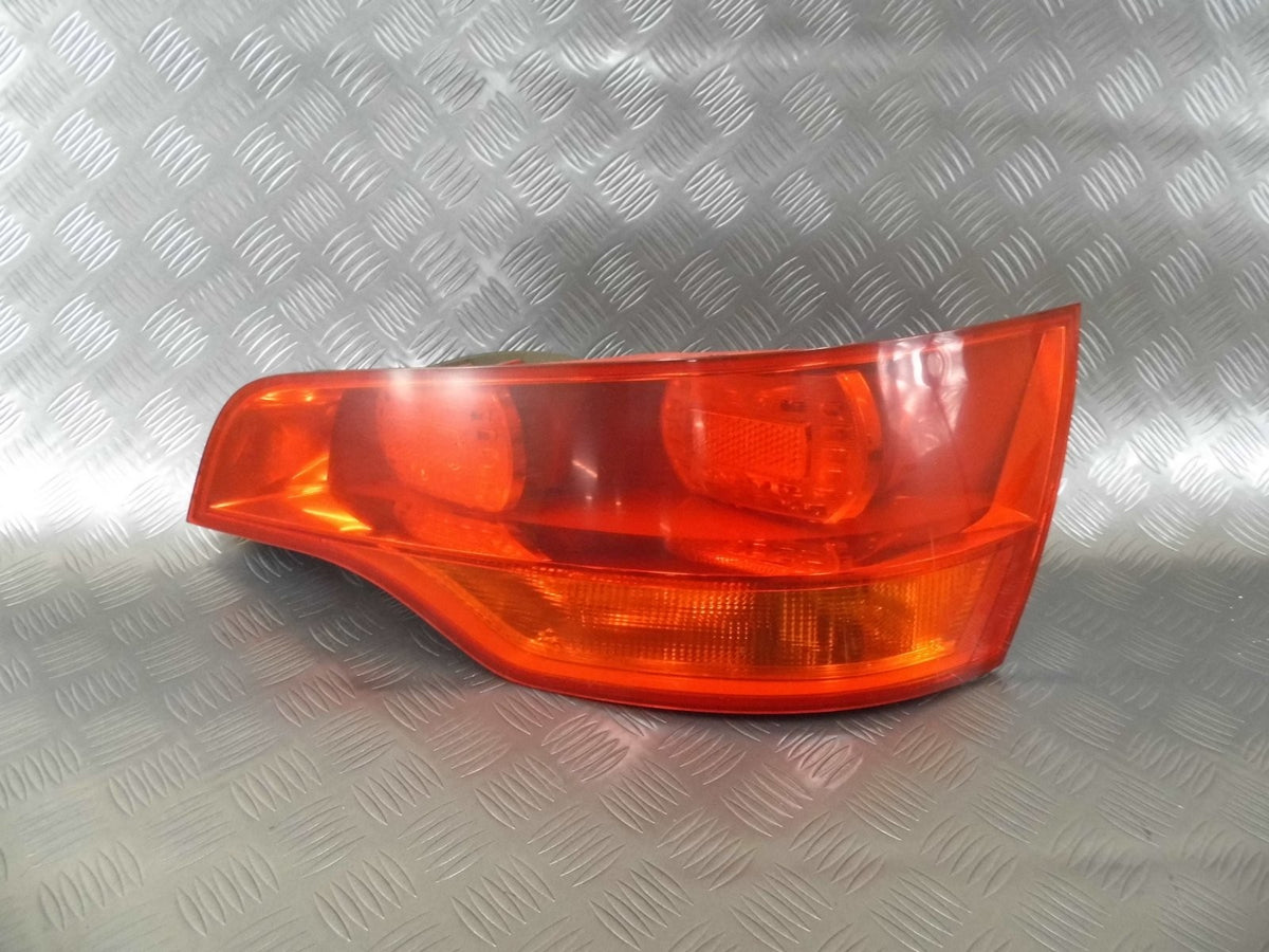 Lampa tył tylna prawa 4L0945094 AUDI Q7