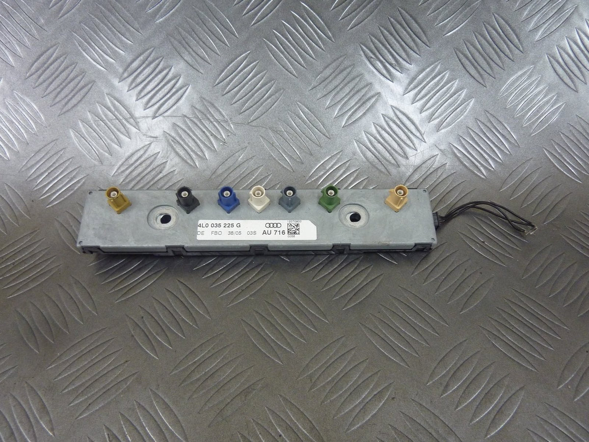 Wzmacniacz antenowy 4L0035225G AUDI Q7 4L0